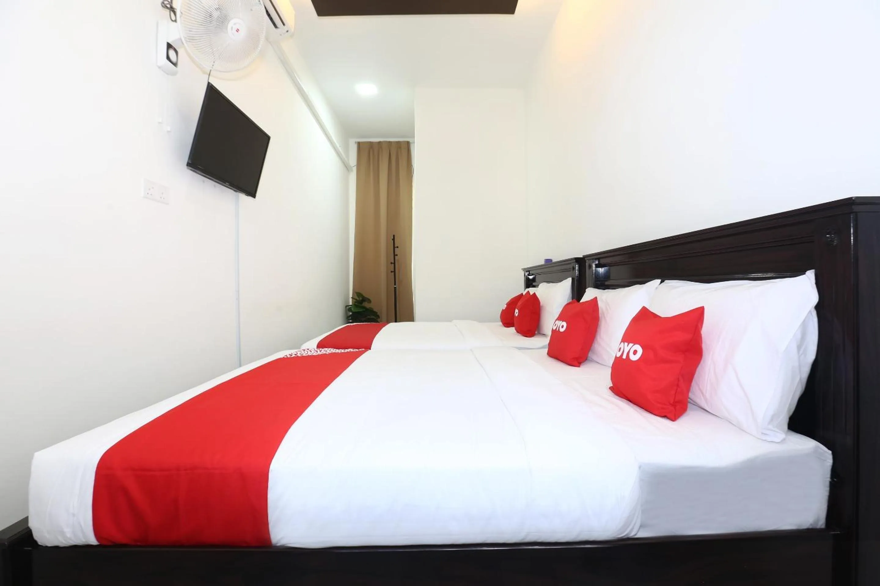 Bedroom, Bed in Hotel O Ady Hotel