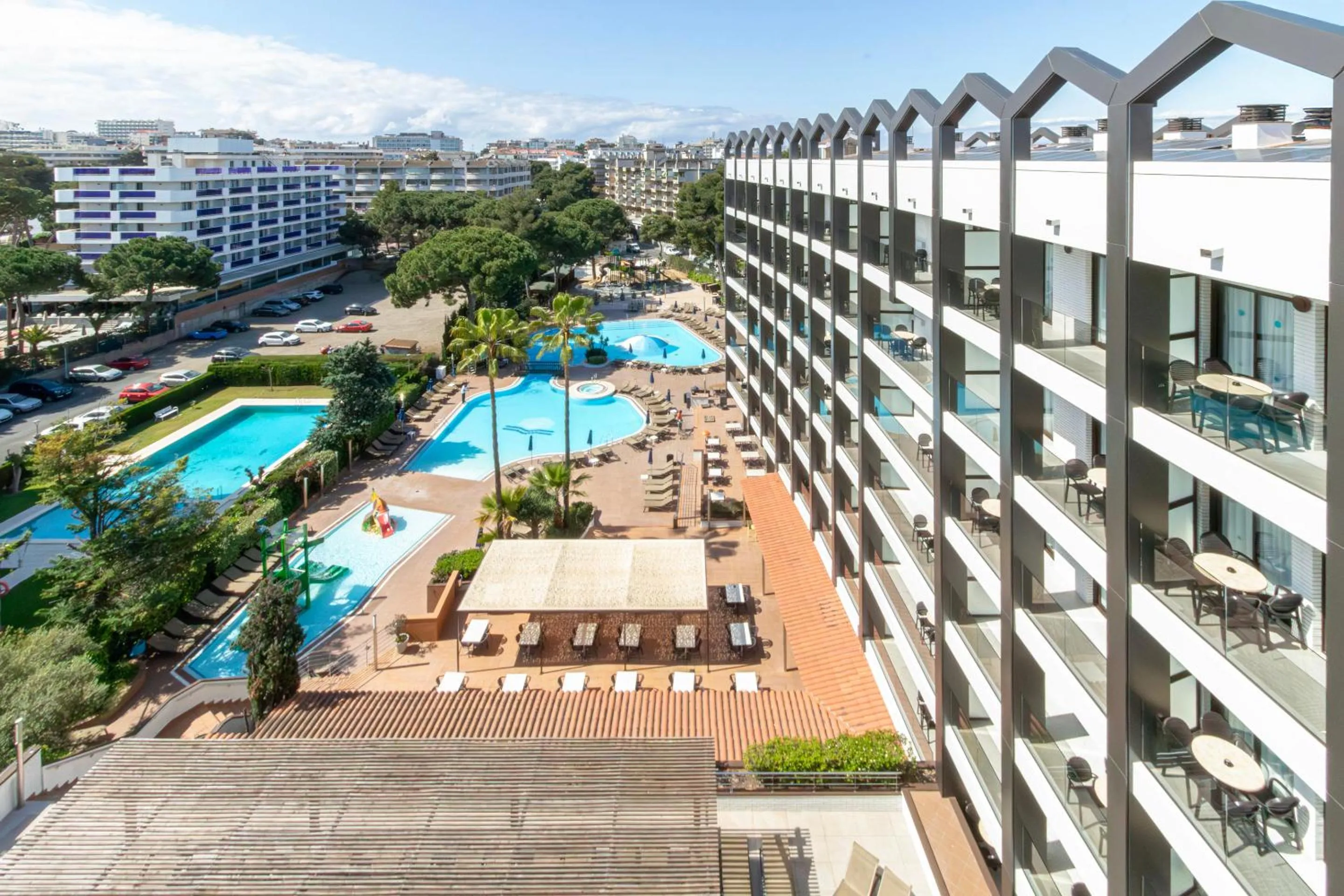 Property building in Golden Avenida Family Suites 4*