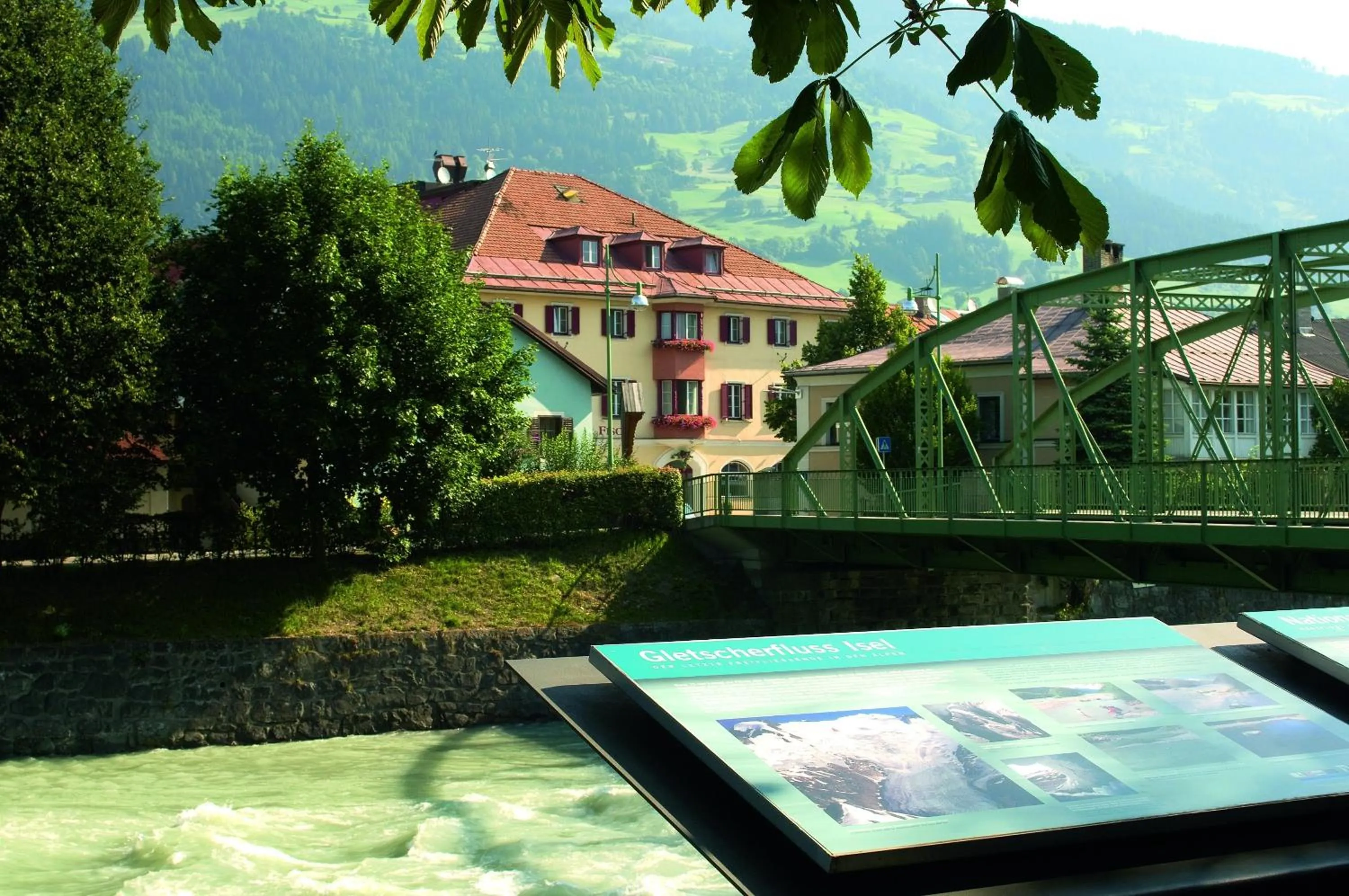 Facade/entrance in Gasthof Goldener Fisch