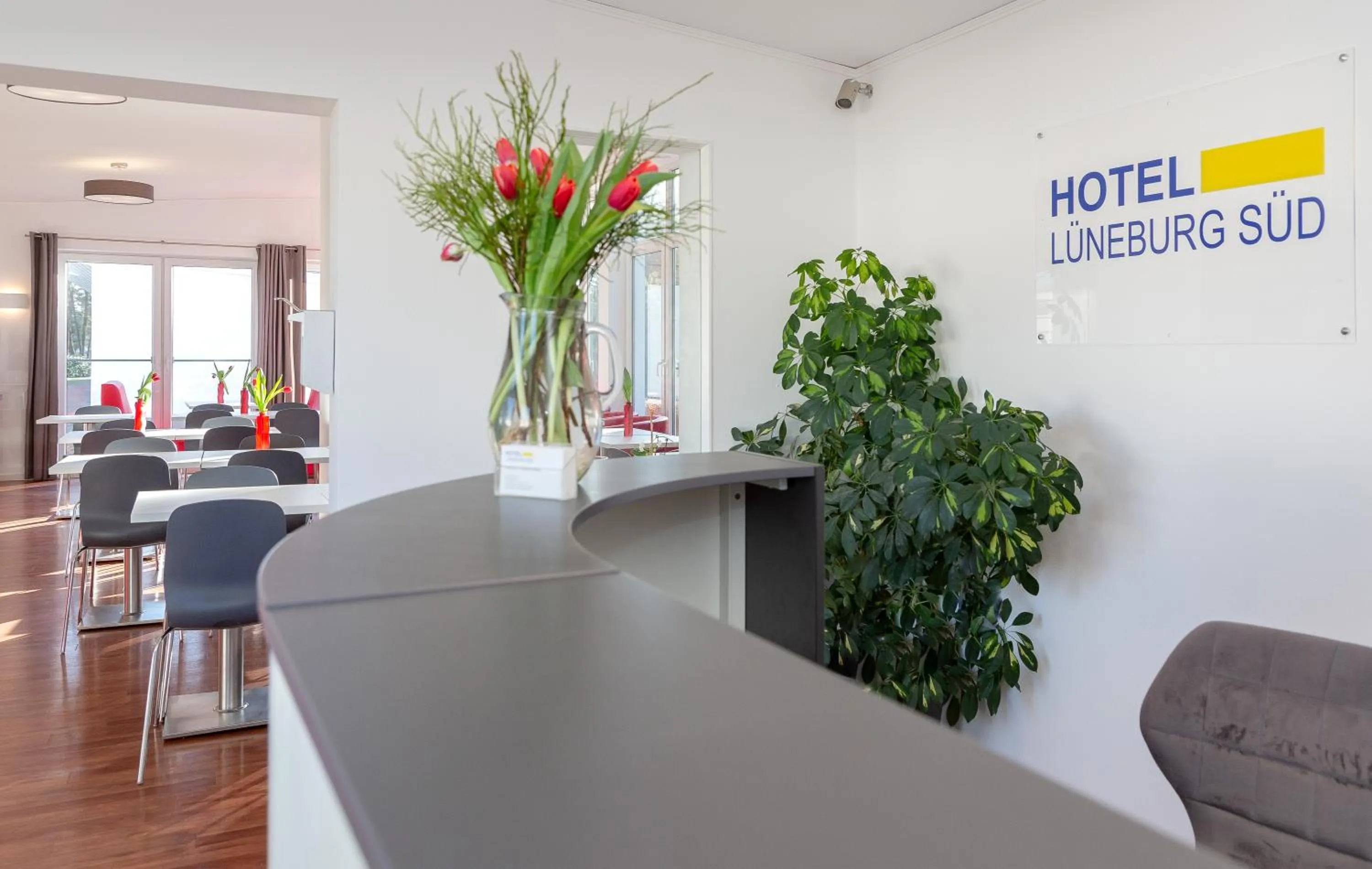 Lobby or reception in Hotel Lüneburg Süd
