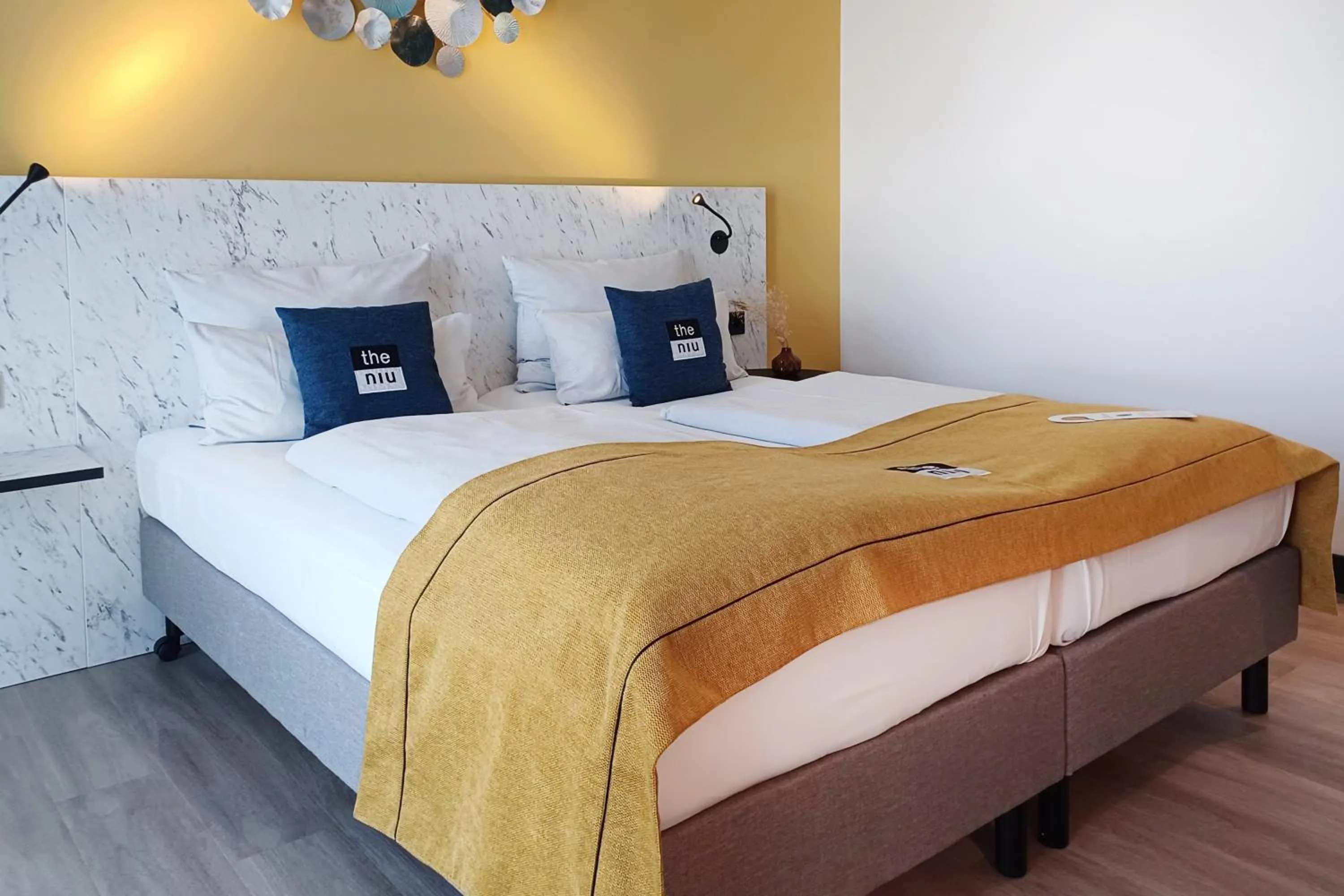 Photo of the whole room, Bed in Holiday Inn - the niu, Kettle Stuttgart Vaihingen by IHG