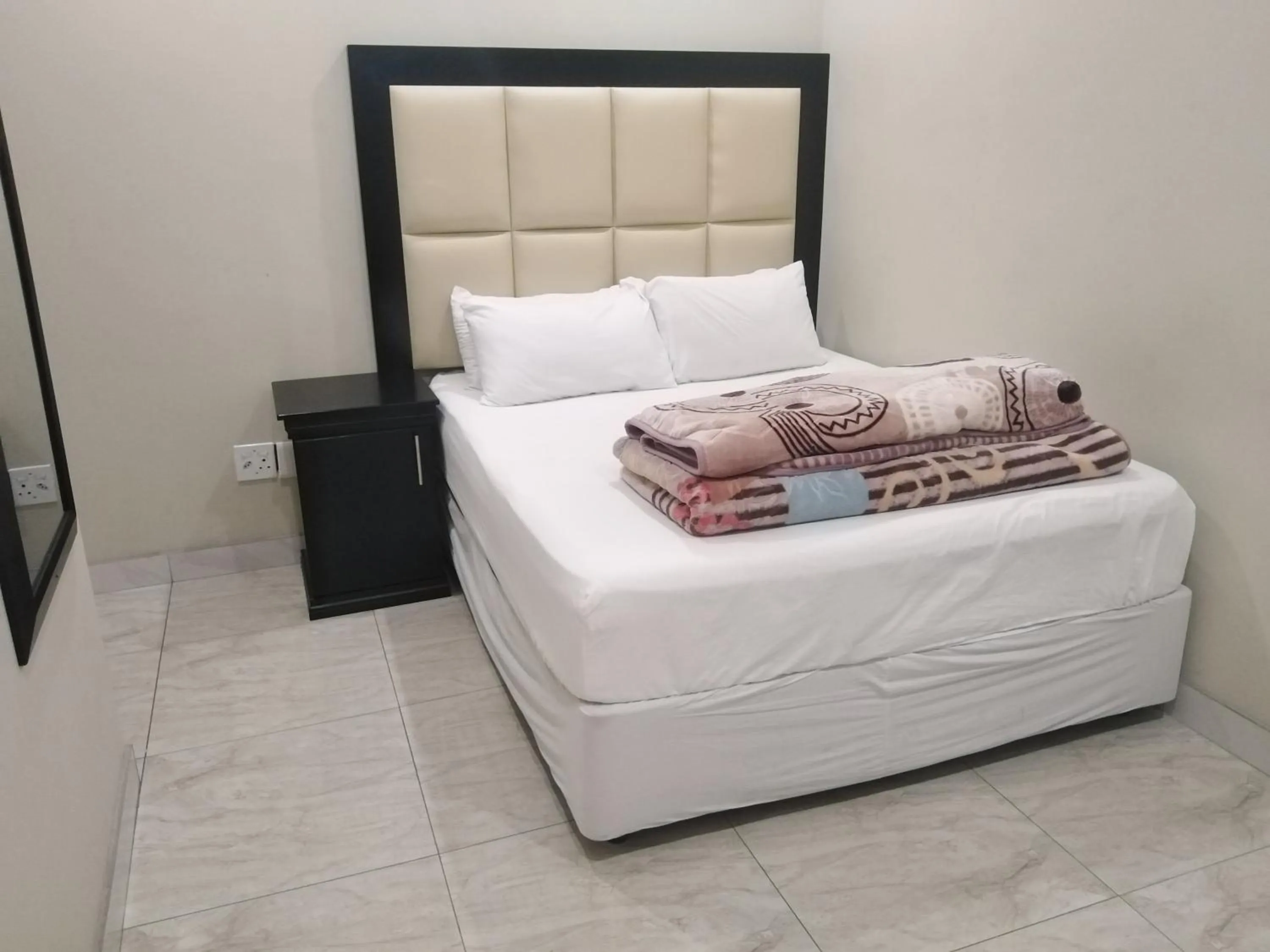 Bed in Classic-Lodge