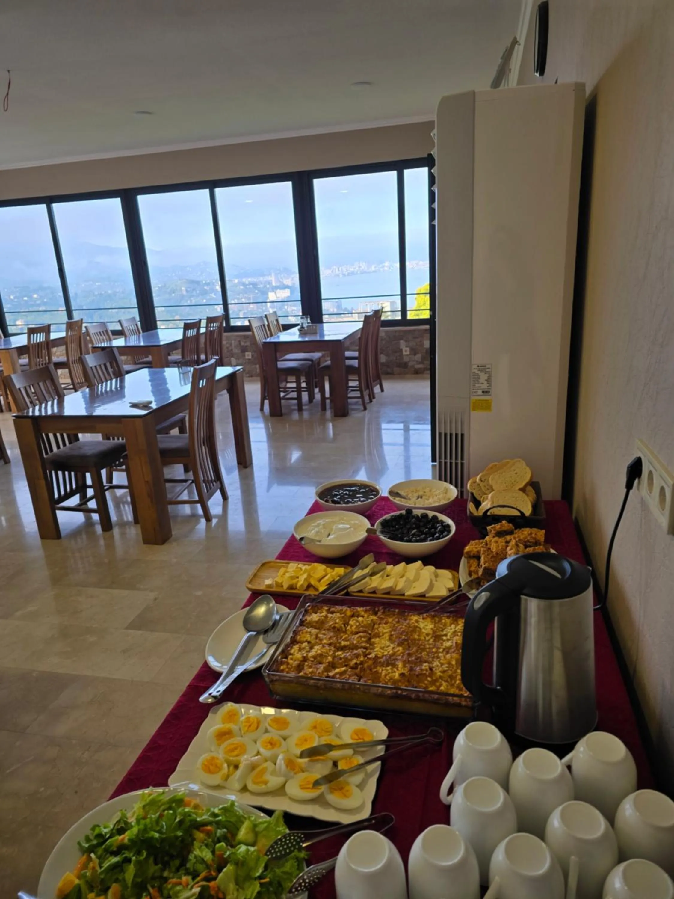 Breakfast in Green Cape Tower