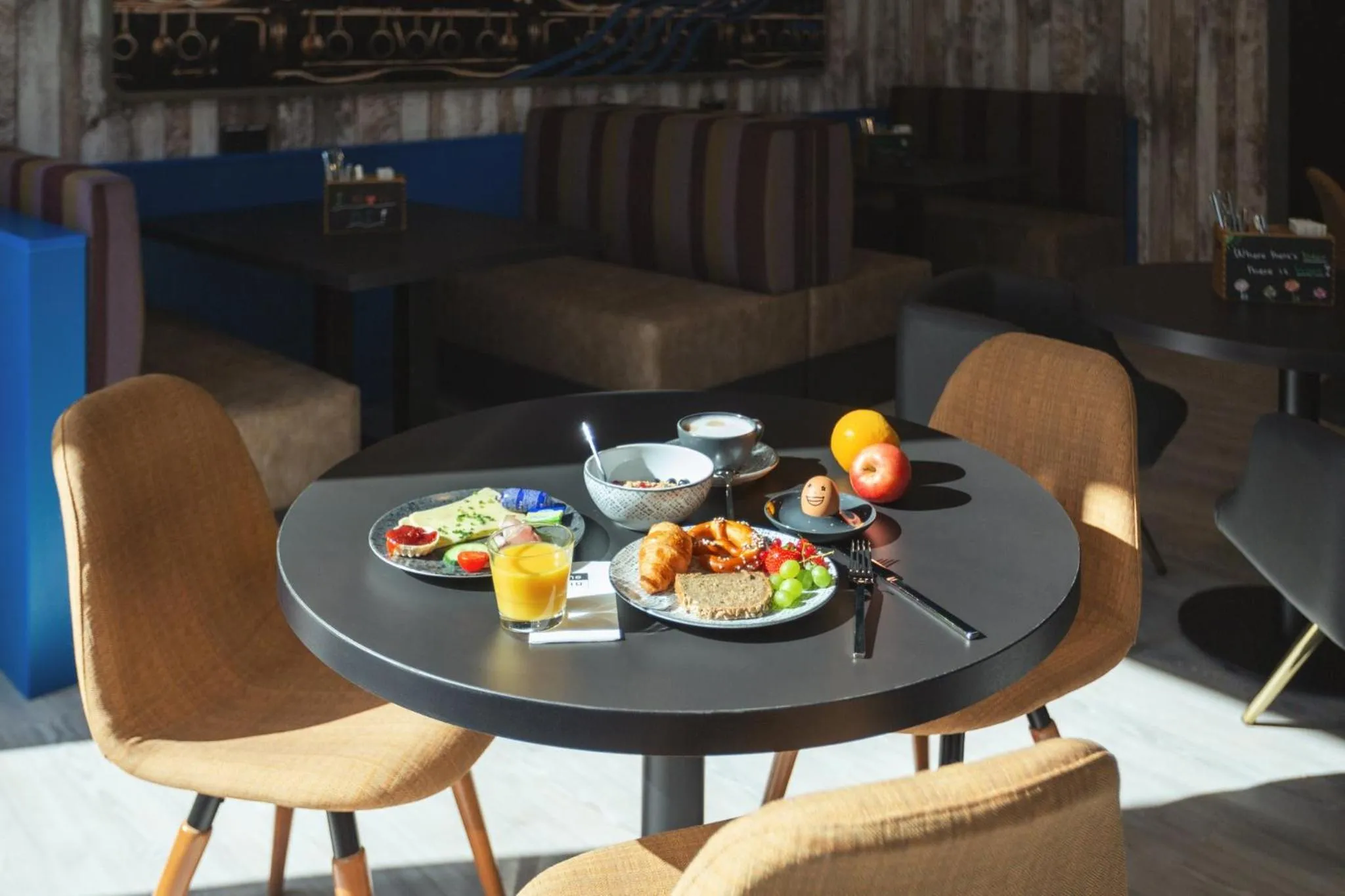 Breakfast in Holiday Inn - the niu, Brass Munich Olympiapark by IHG