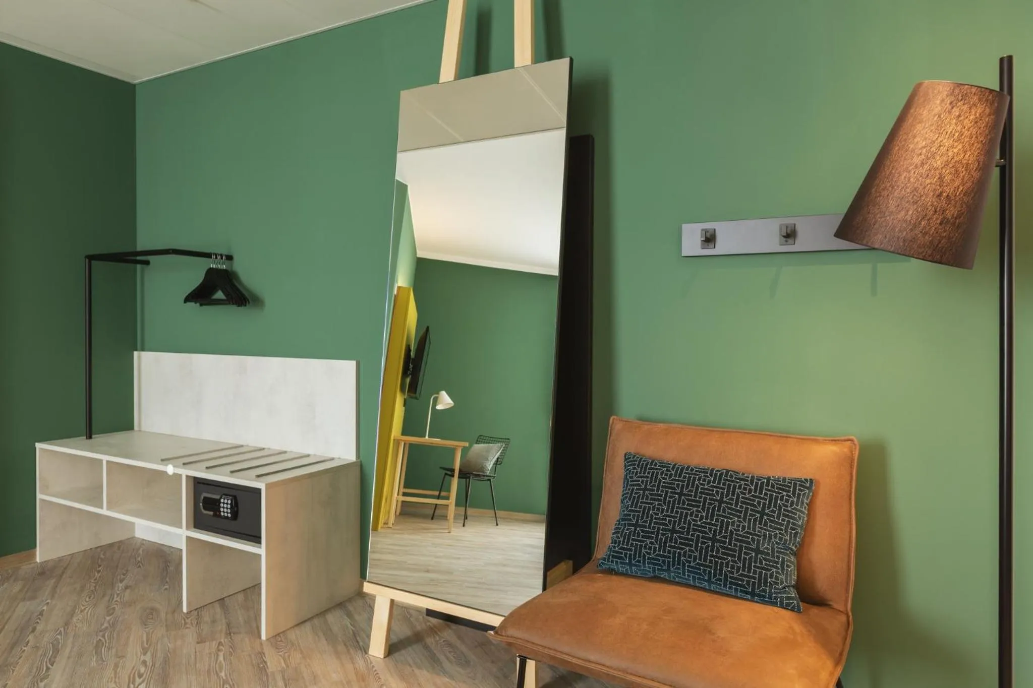 Photo of the whole room in Holiday Inn - the niu Tab Dusseldorf Main Station by IHG