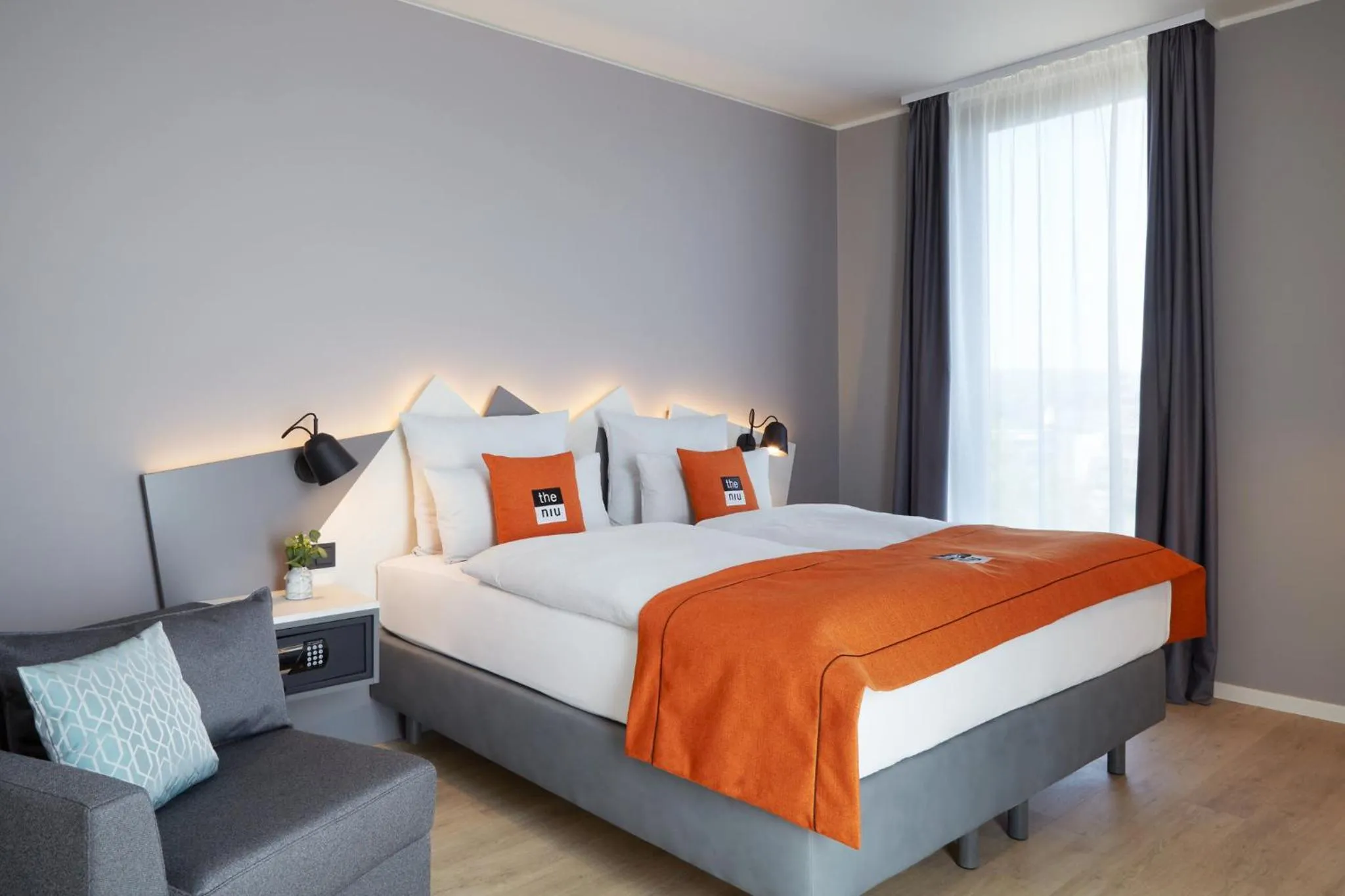 Photo of the whole room, Bed in Holiday Inn - the niu, Hub Dusseldorf Messe by IHG