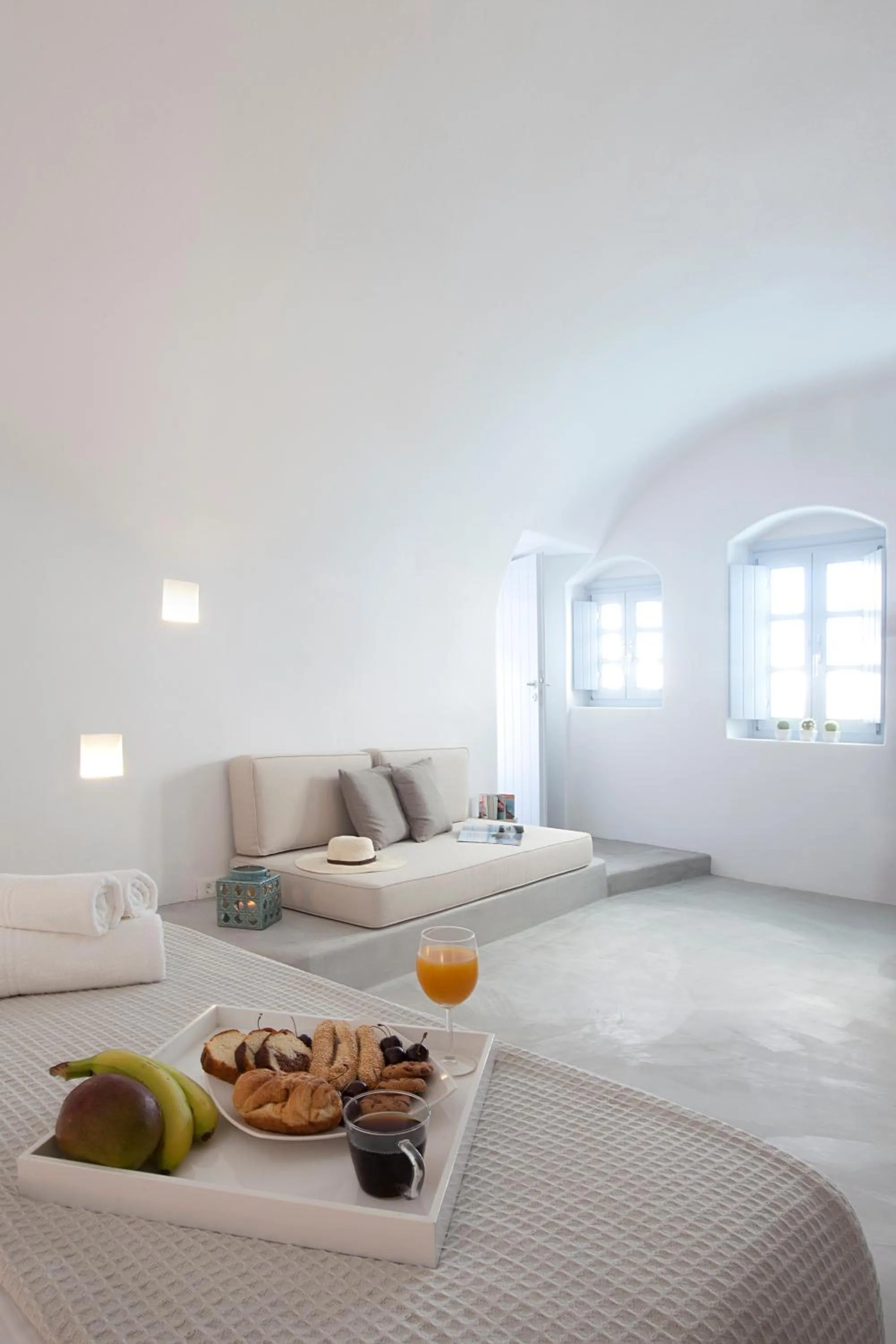 Bedroom, Bed in Anemolia Villa