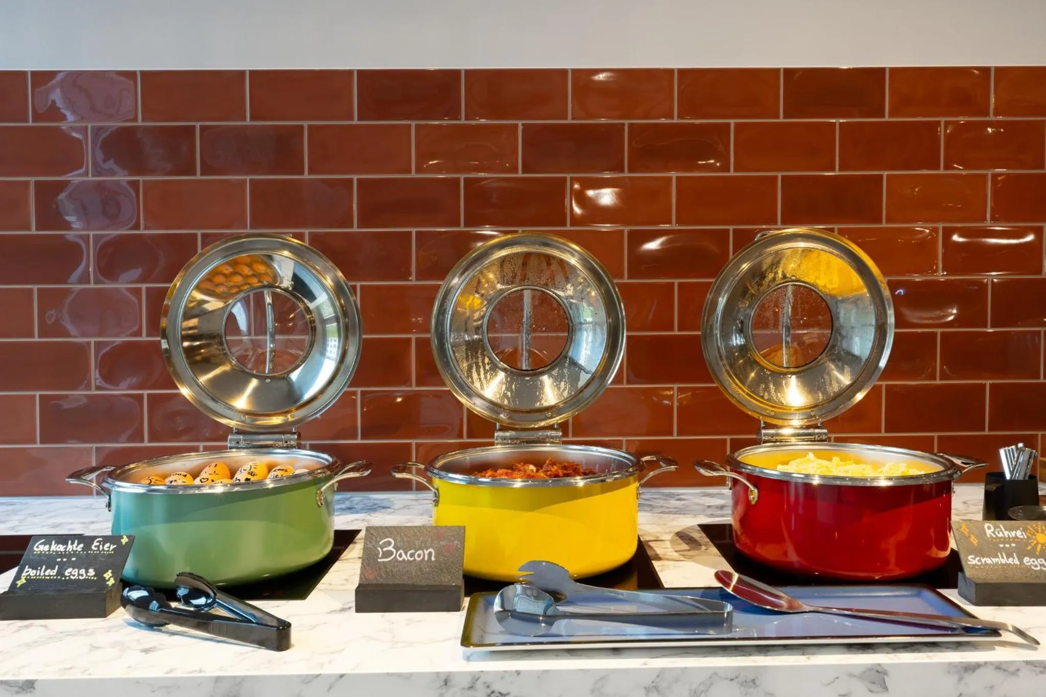 Restaurant/places to eat in Holiday Inn - the niu, Pax Berlin Airport by IHG