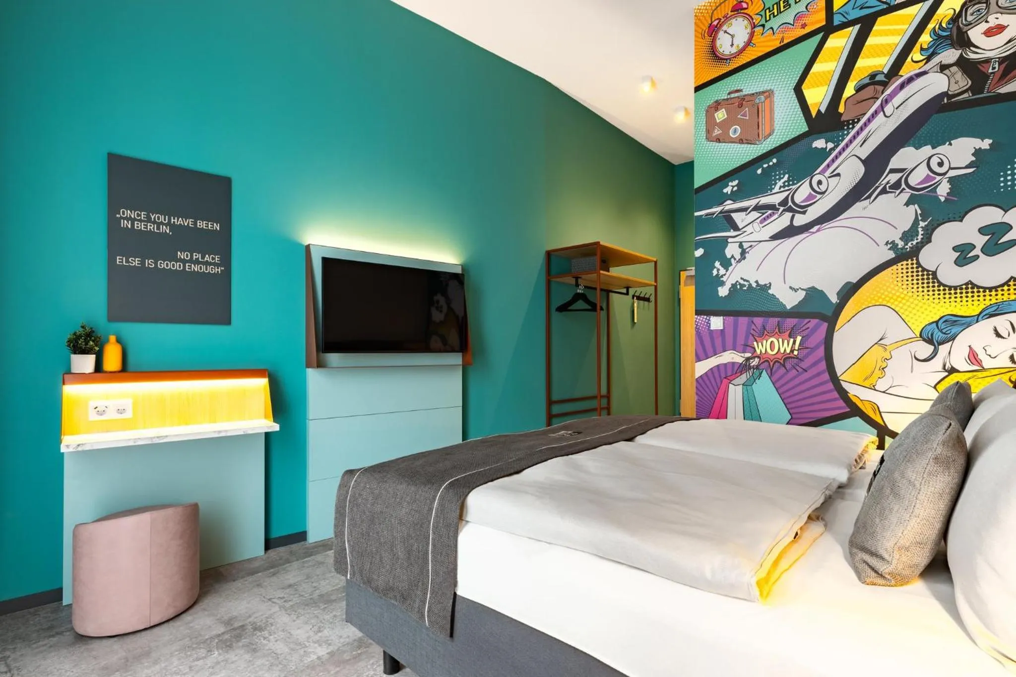 Photo of the whole room, Bed in Holiday Inn - the niu, Pax Berlin Airport by IHG