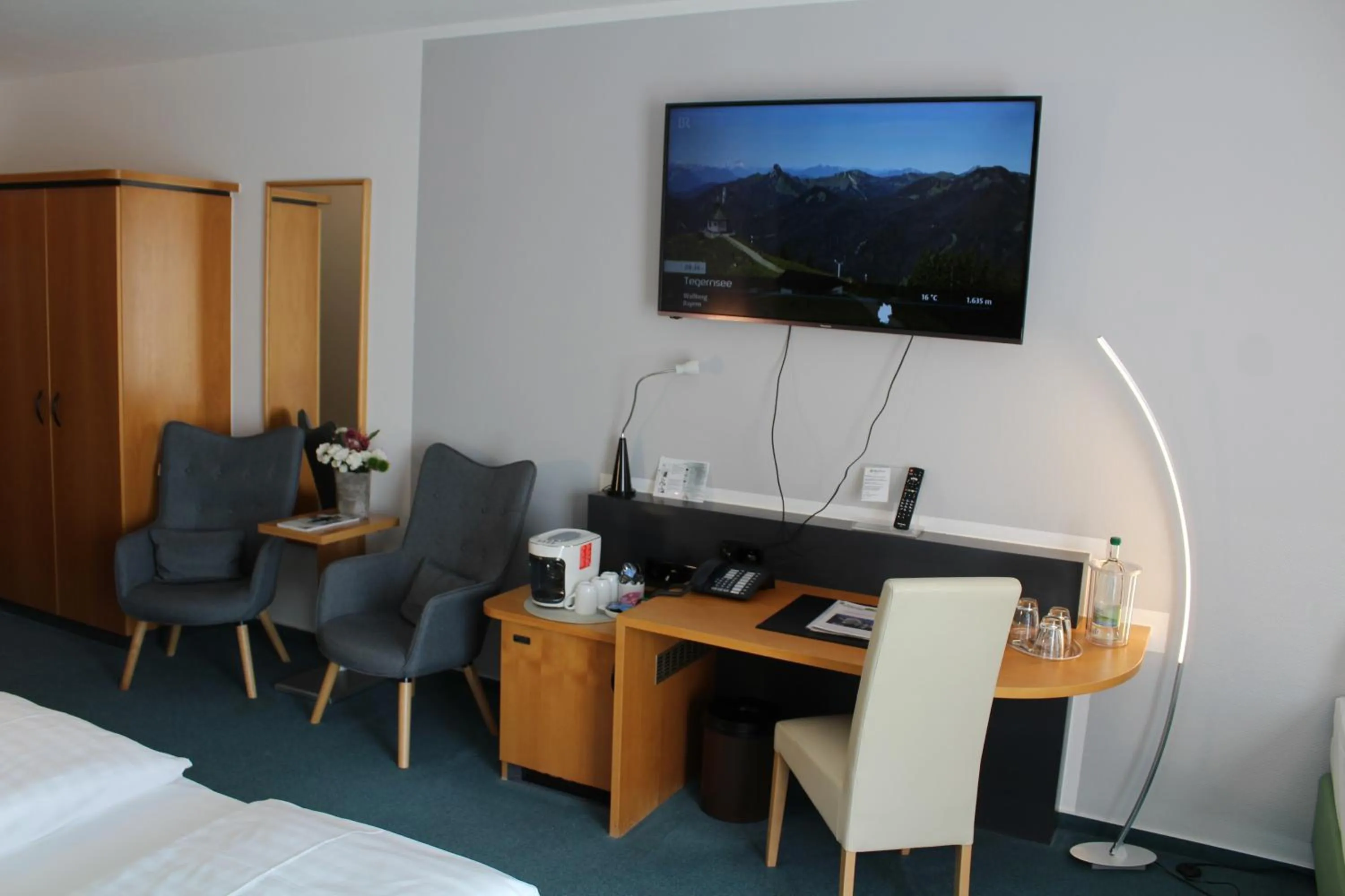 TV and multimedia in H+ Hotel Erfurt