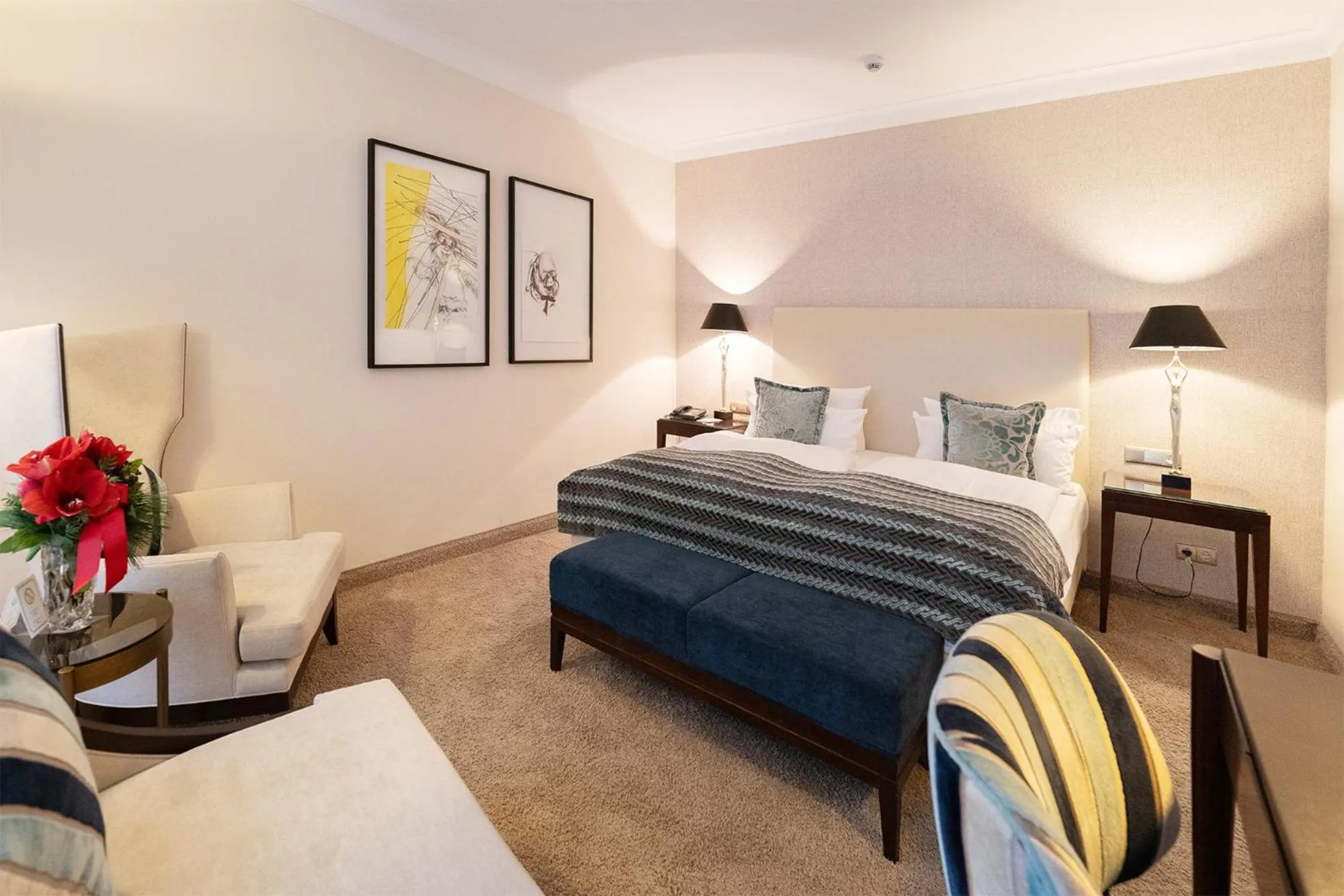 Photo of the whole room, Bed in Bernstein Hotel Villa Kastania