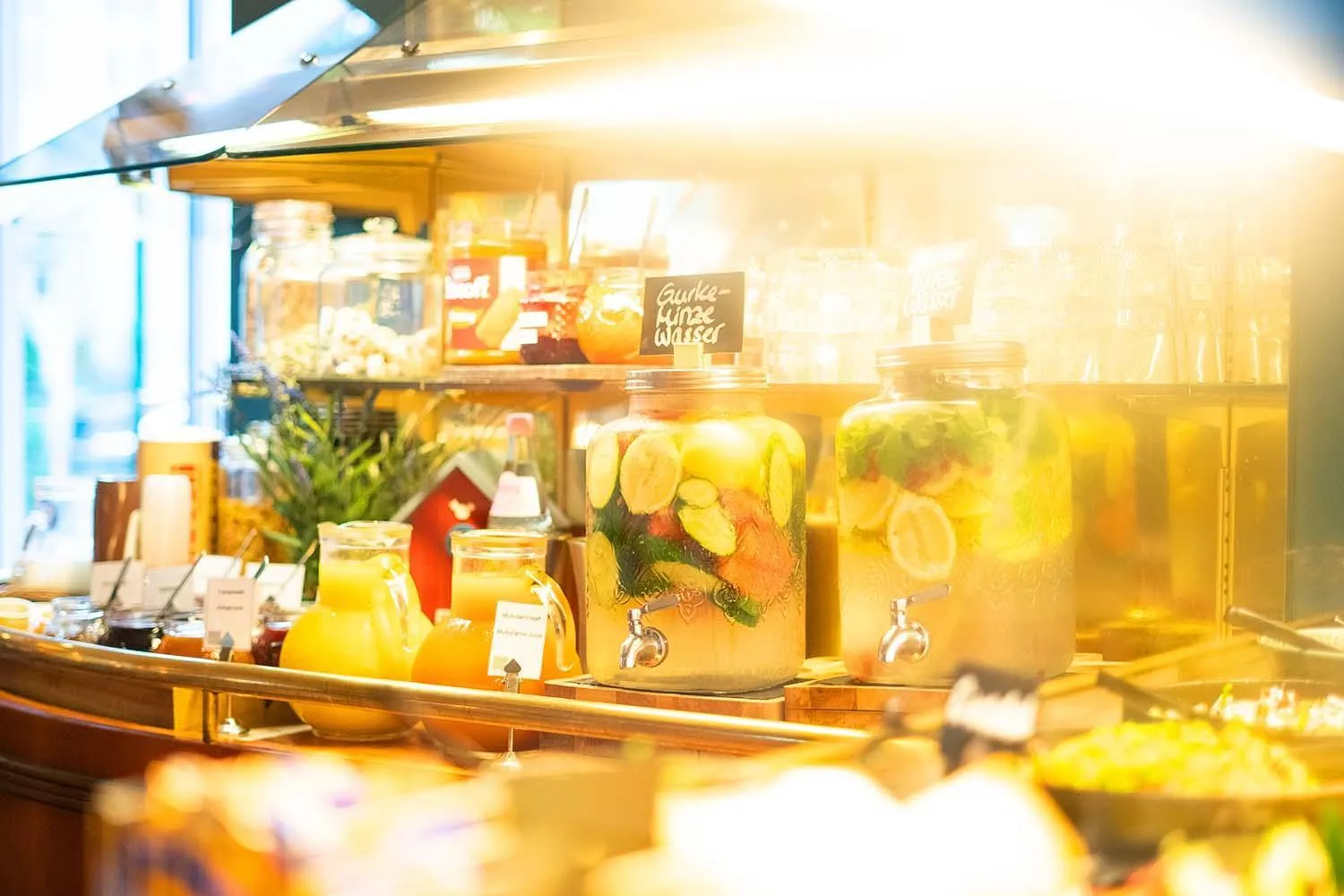 Restaurant/places to eat in Bernstein Hotel Villa Kastania