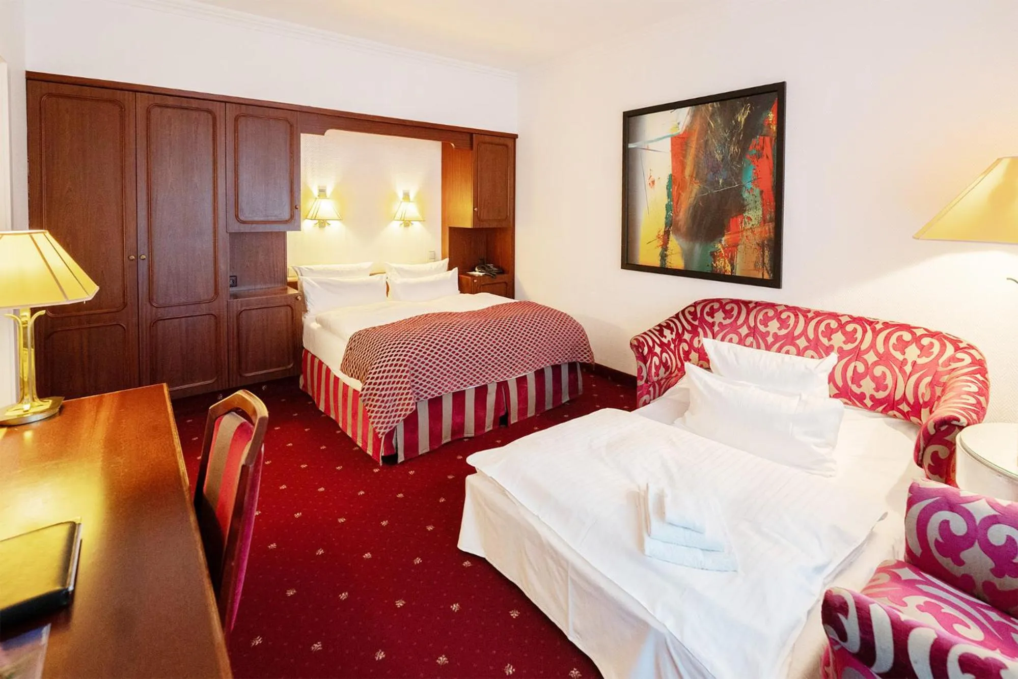 Seating area, Bed in Bernstein Hotel Villa Kastania