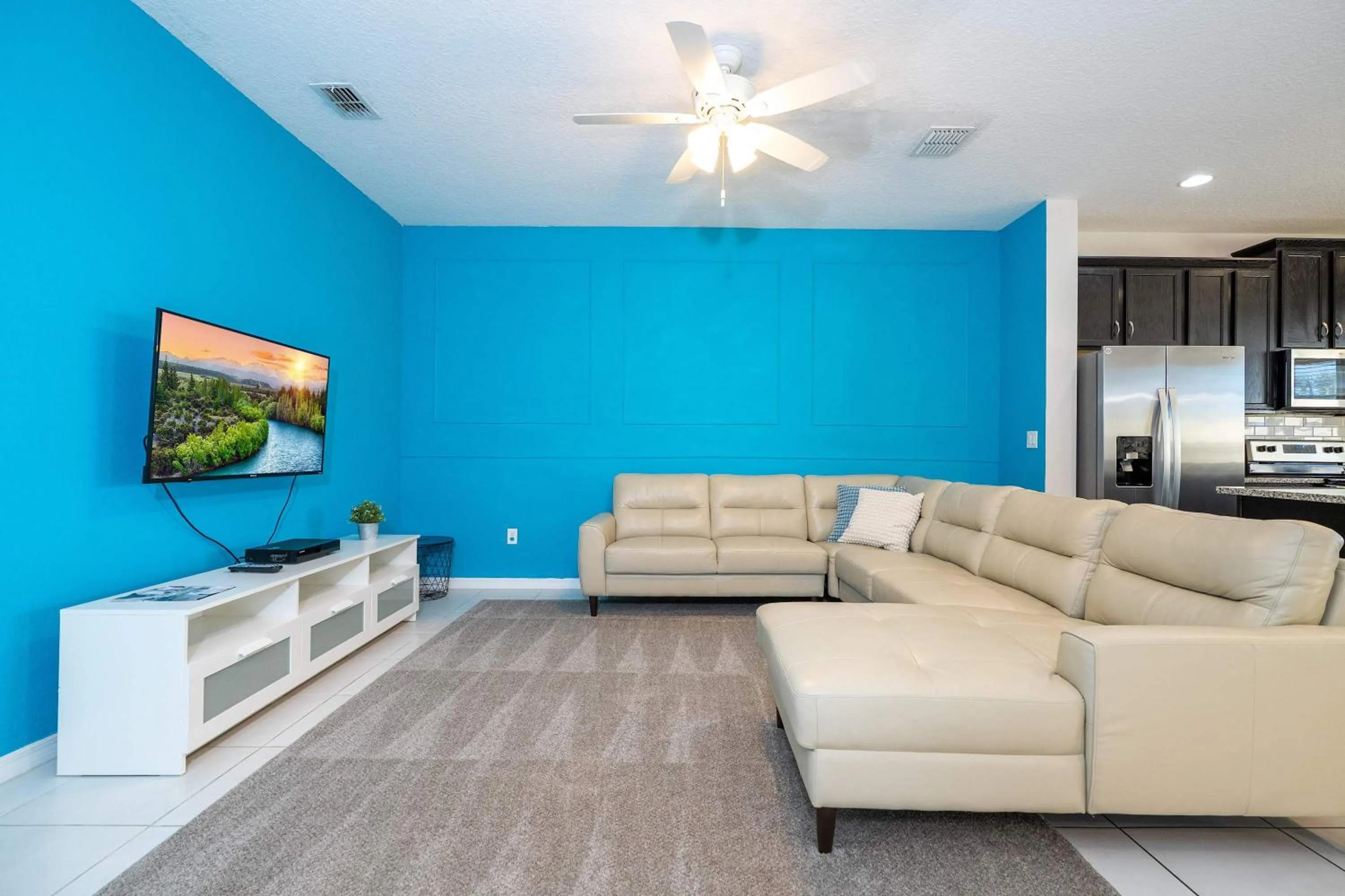 Family Friendly Four Bedroom w/ Pool @SolaraResort 1517