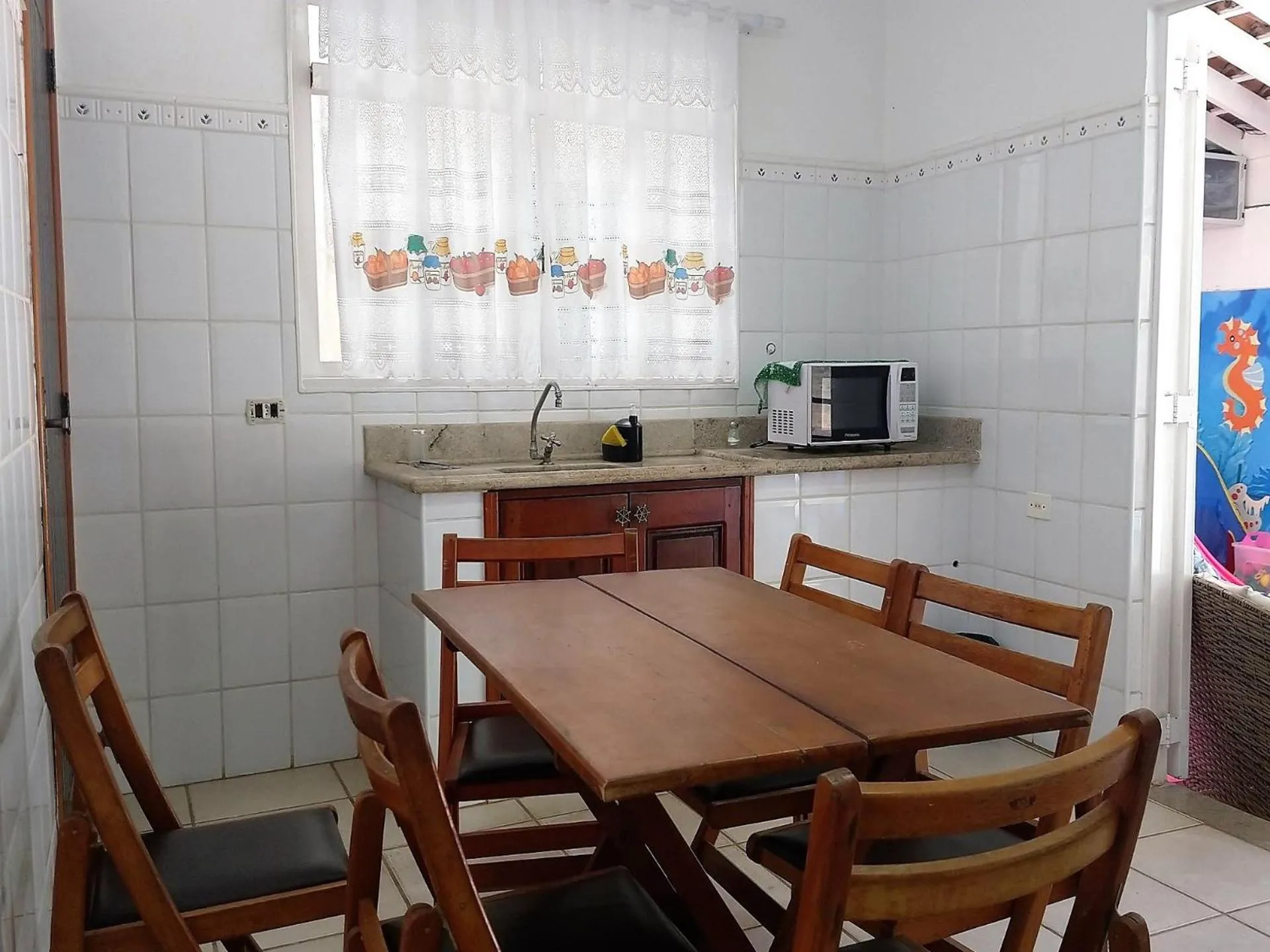 Communal kitchen in Pousada Vistazul - Pé na Areia - Piscina Climatizada