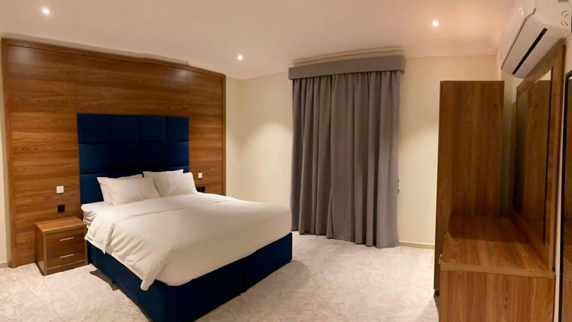 Bed in Amaken Aparthotel