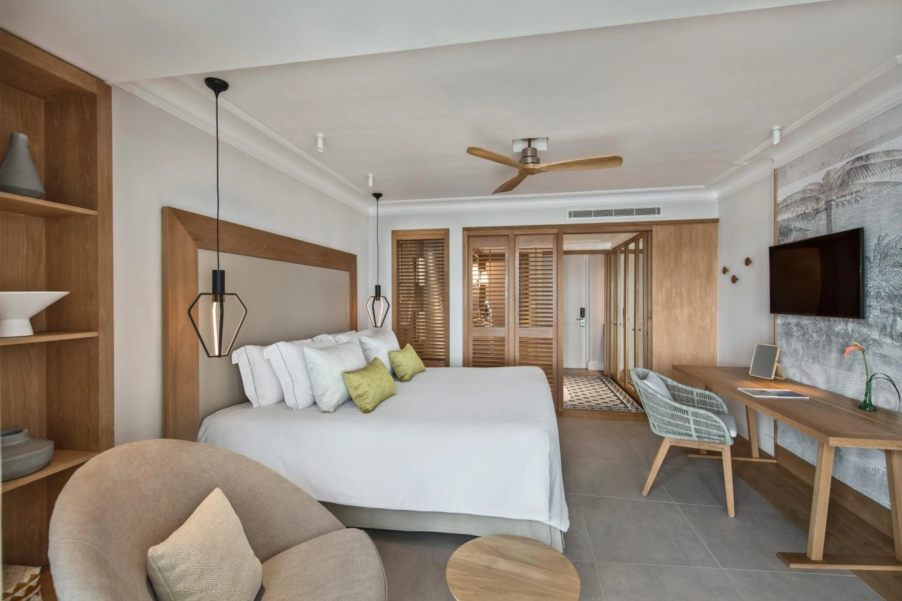 Deluxe Beach Front Room - single occupancy in Sugar Beach Mauritius