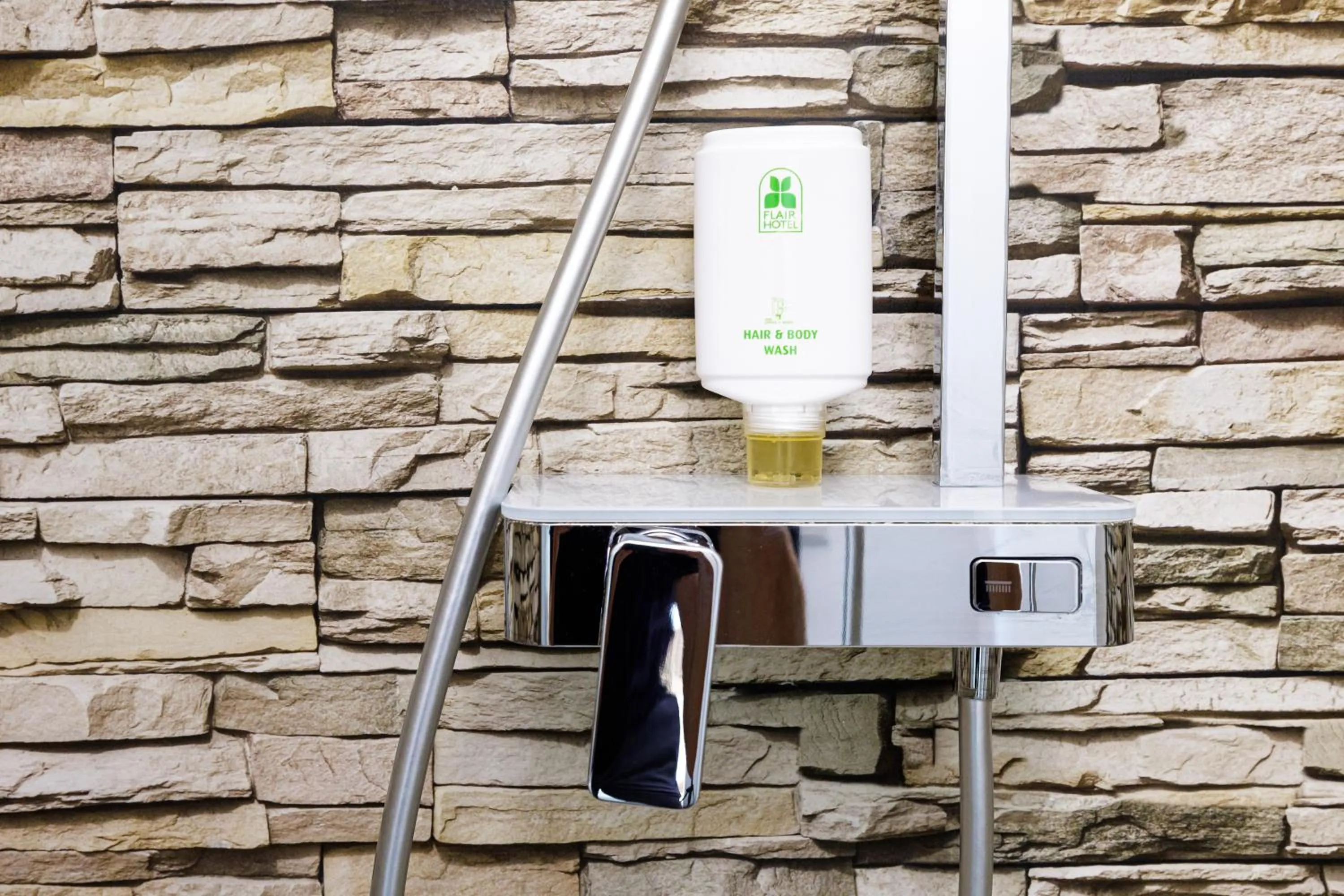 Shower in Flair Hotel Hopfengarten