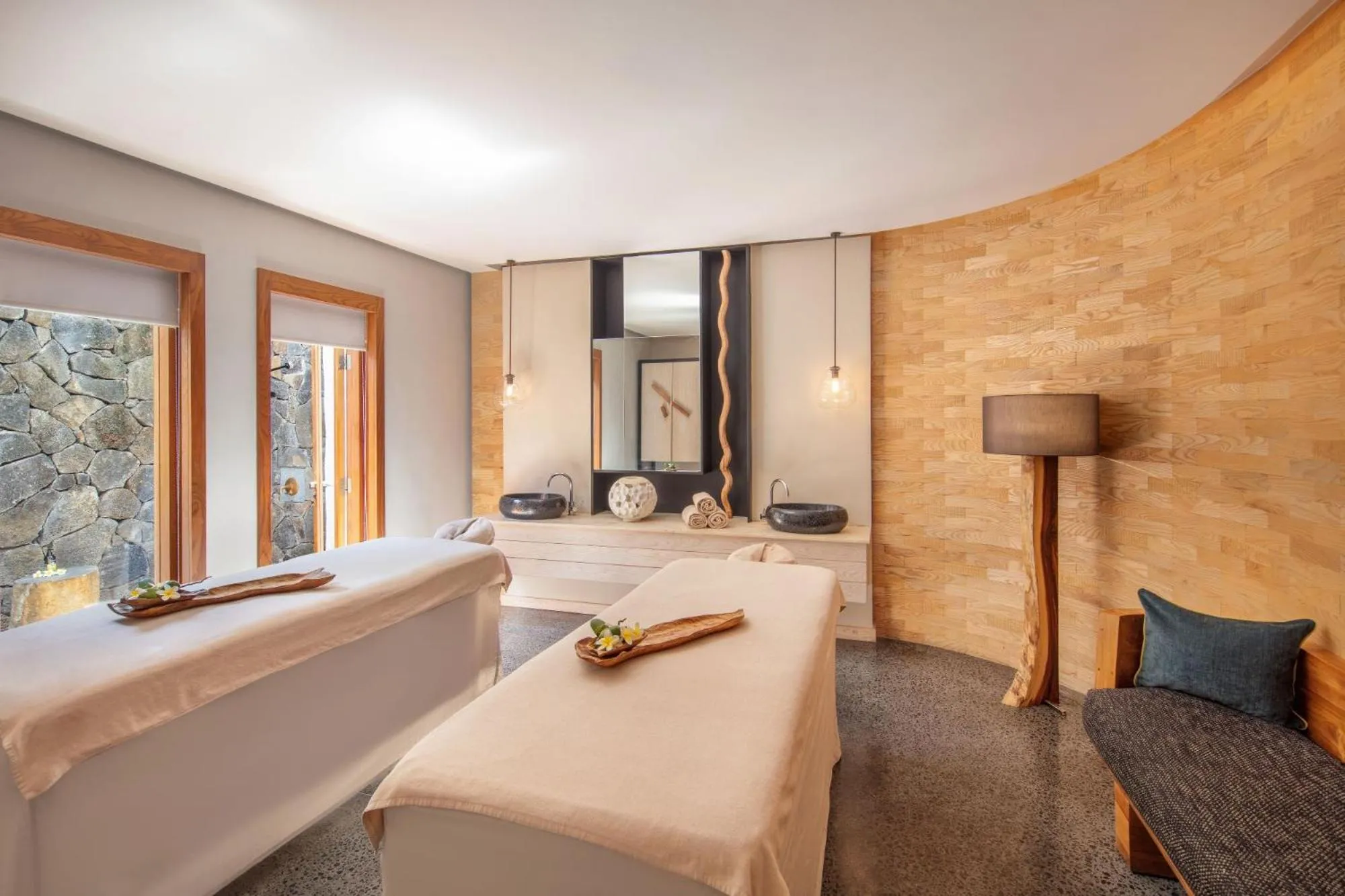 Massage, Bed in Shangri-La Le Touessrok, Mauritius