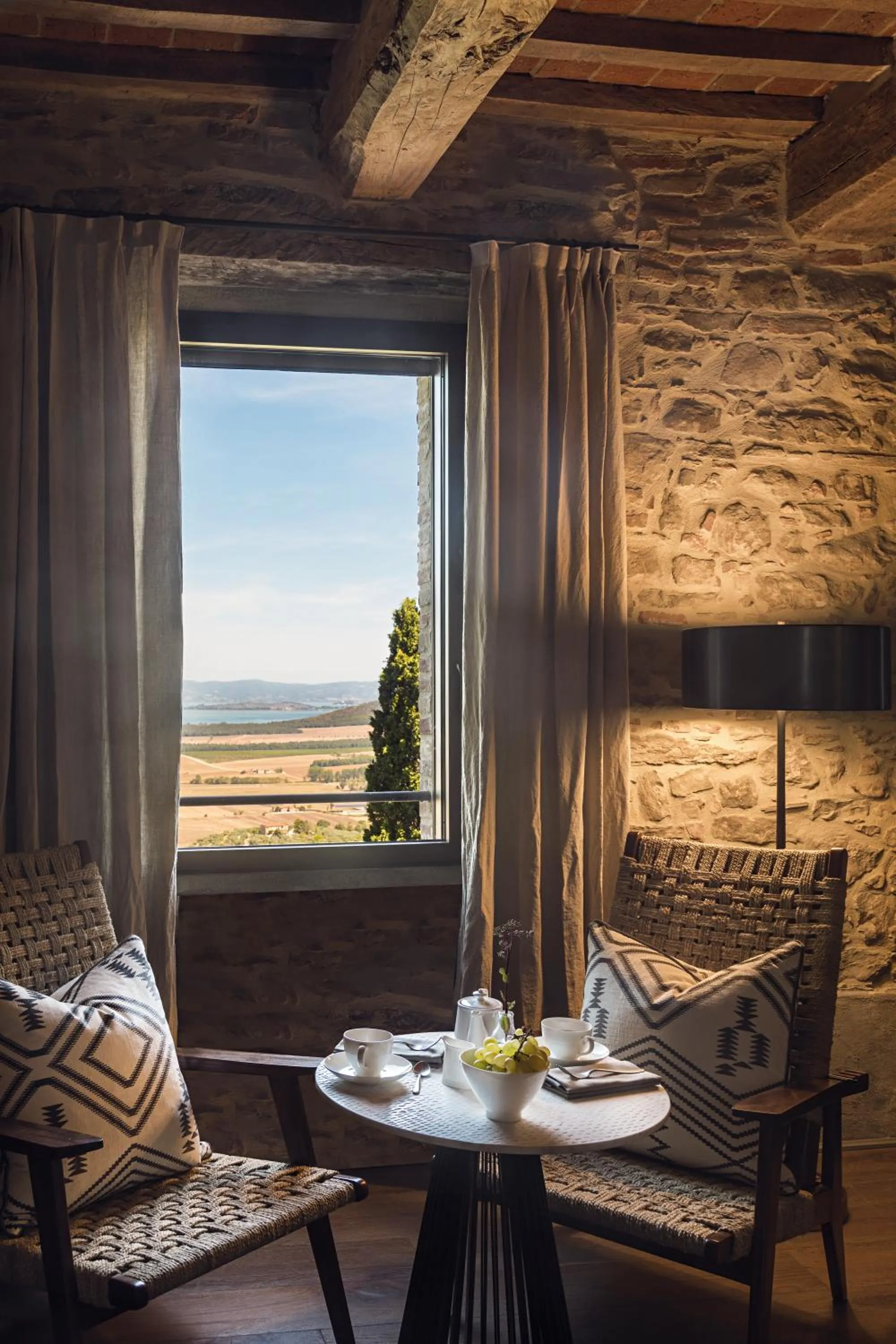 Communal lounge/ TV room in Rastrello