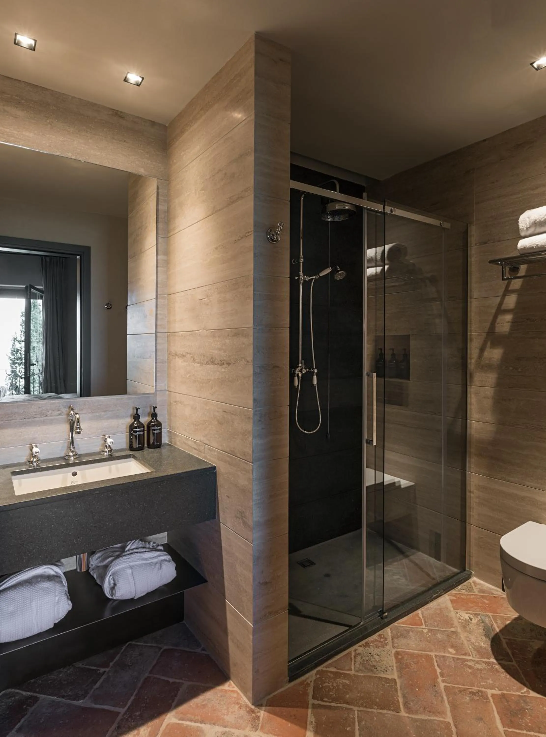 Bathroom in Rastrello