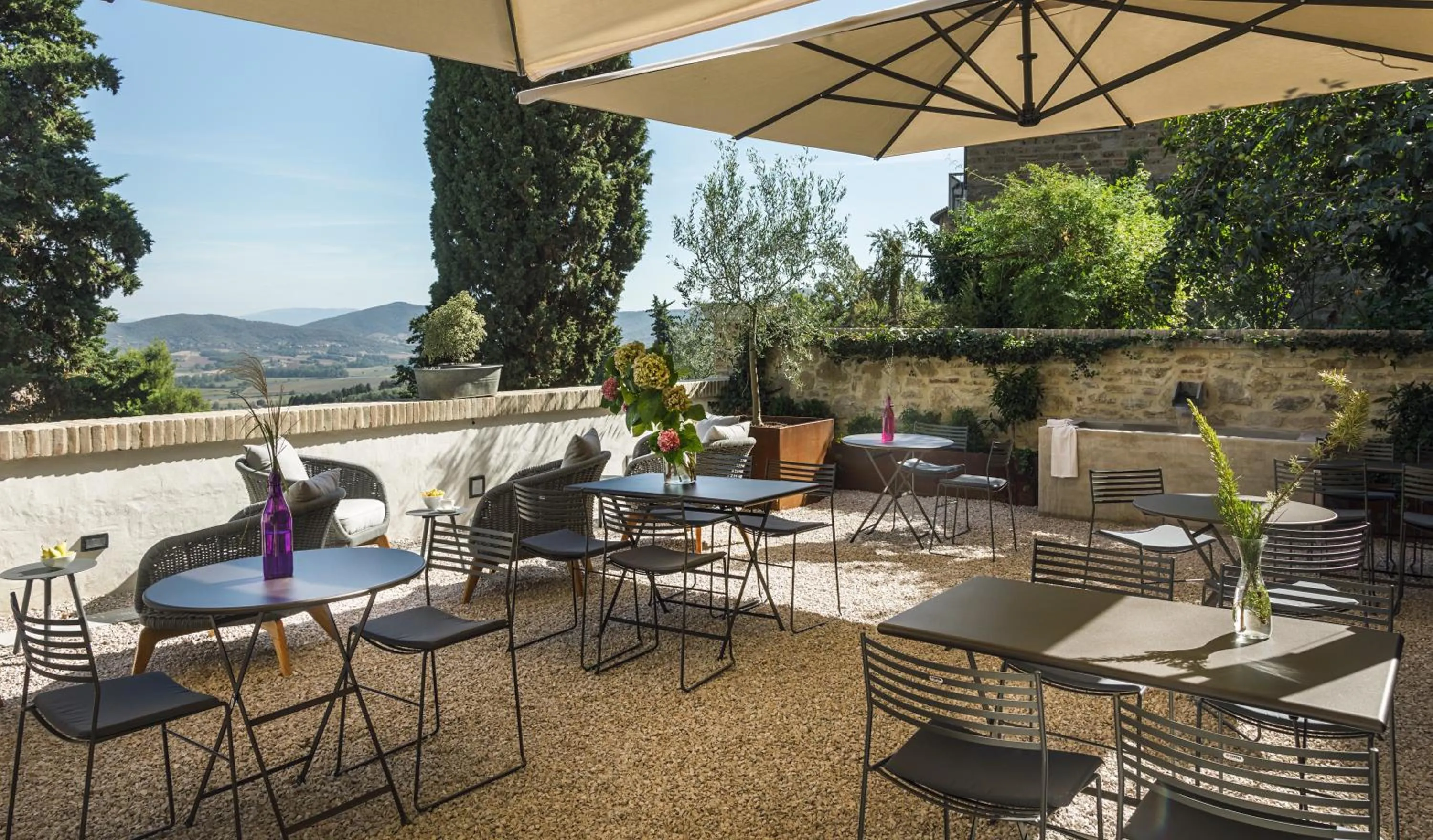 Restaurant/places to eat in Rastrello