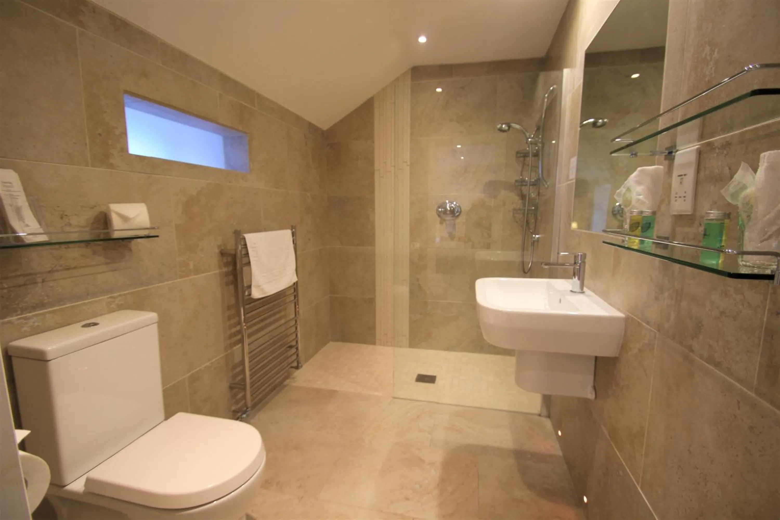 Bathroom in Marazion Hotel