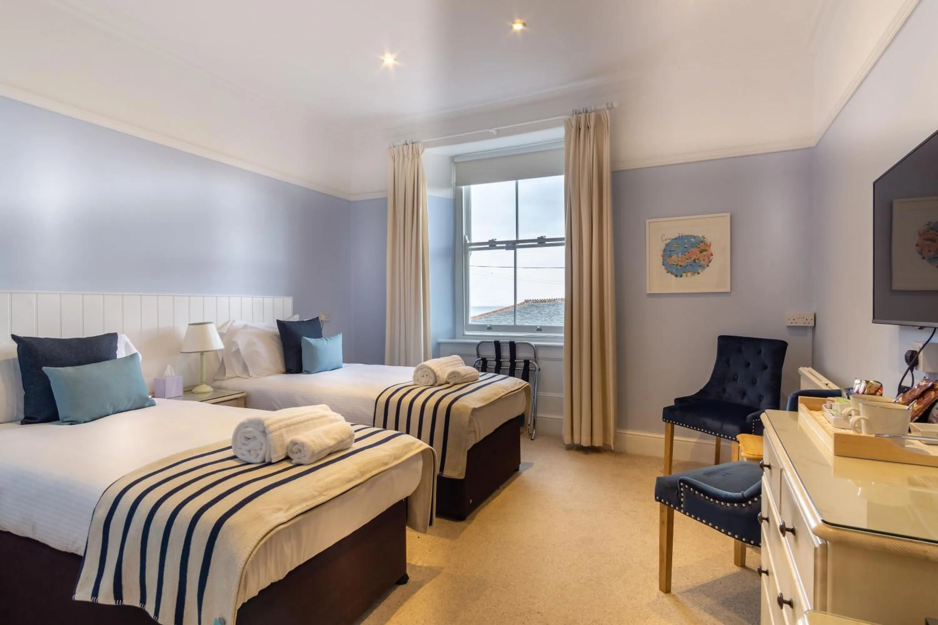 Bedroom, Bed in Marazion Hotel