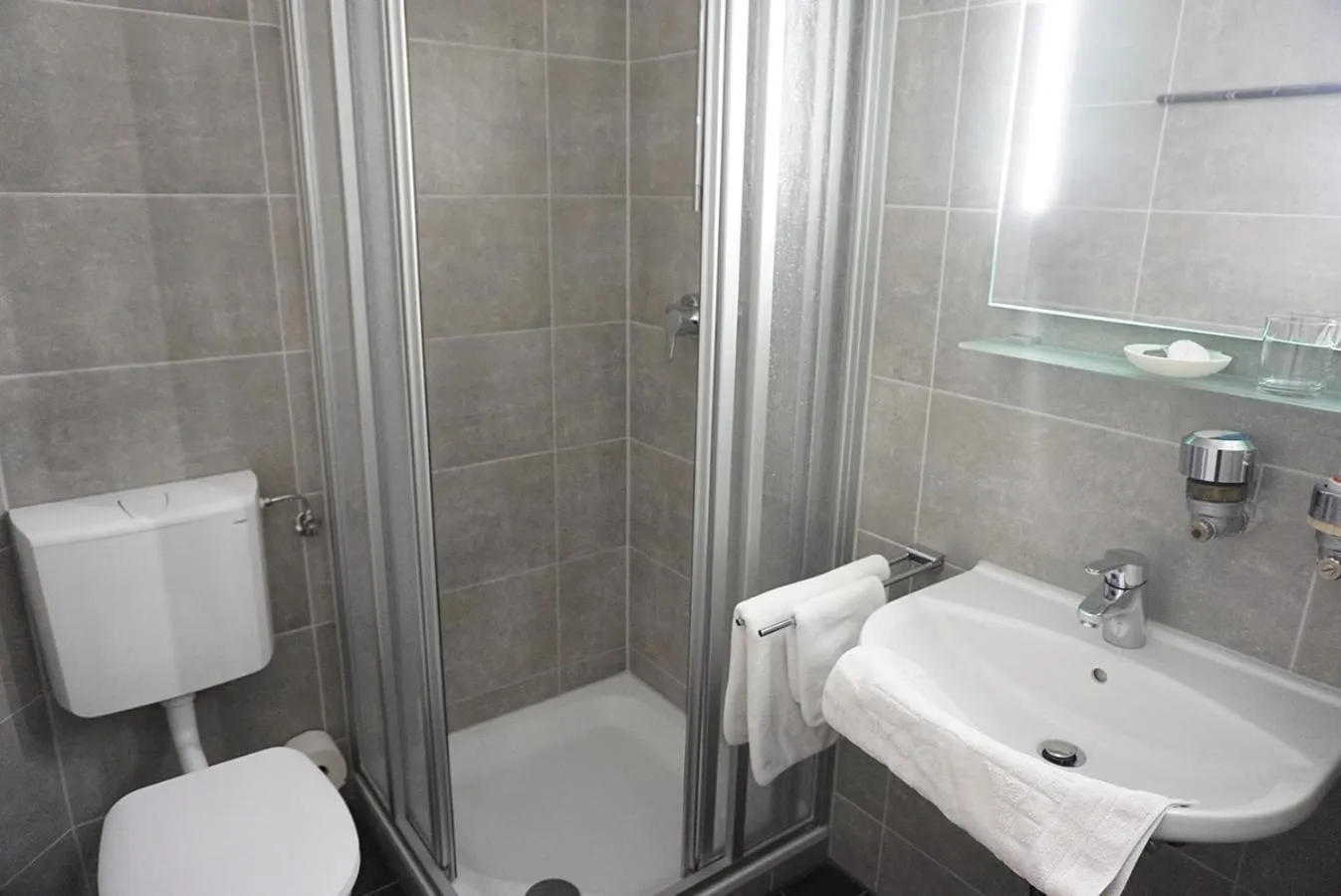 Shower in Bürgerhaus