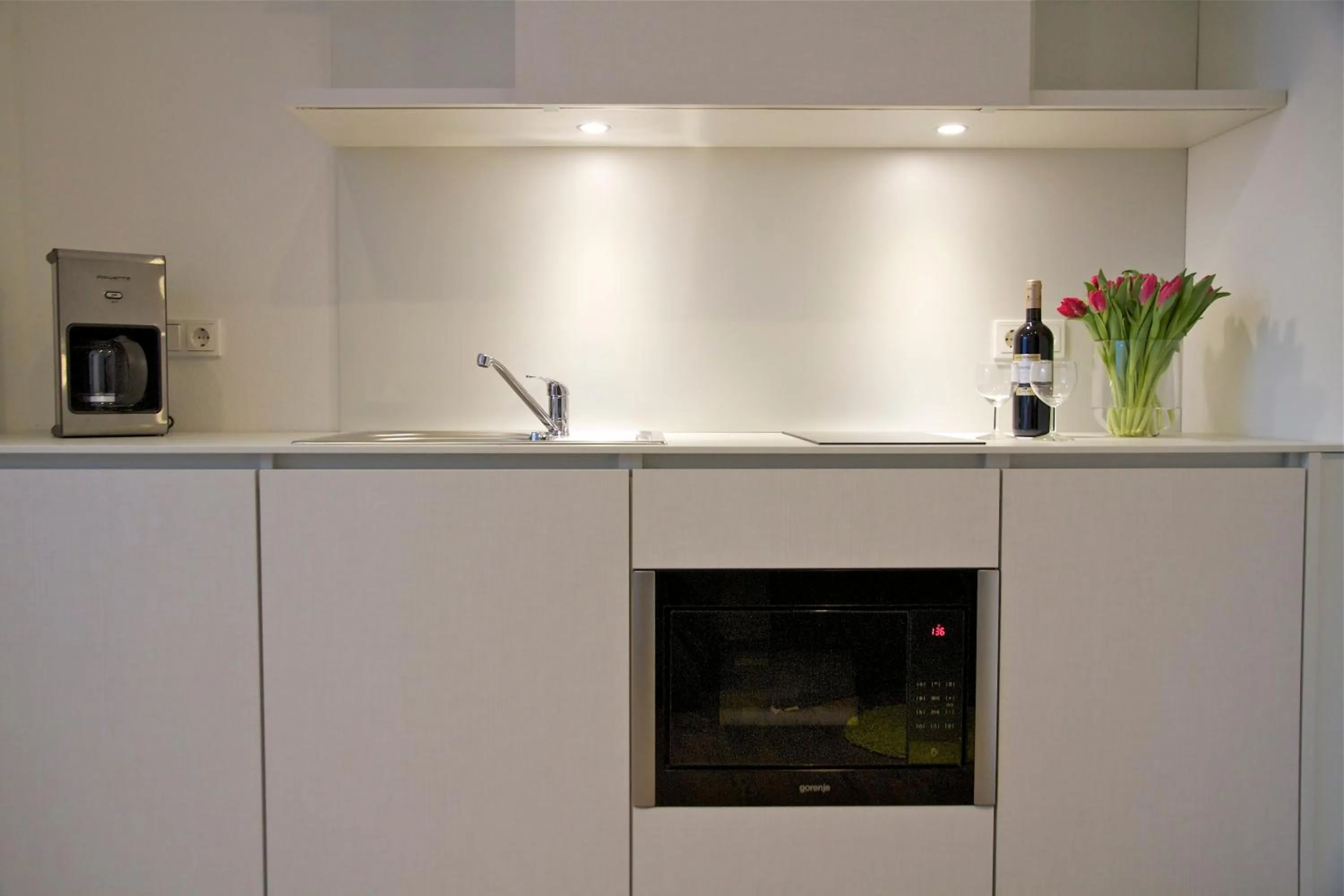 Kitchen or kitchenette in Boardinghouse Offenbach Service Apartments