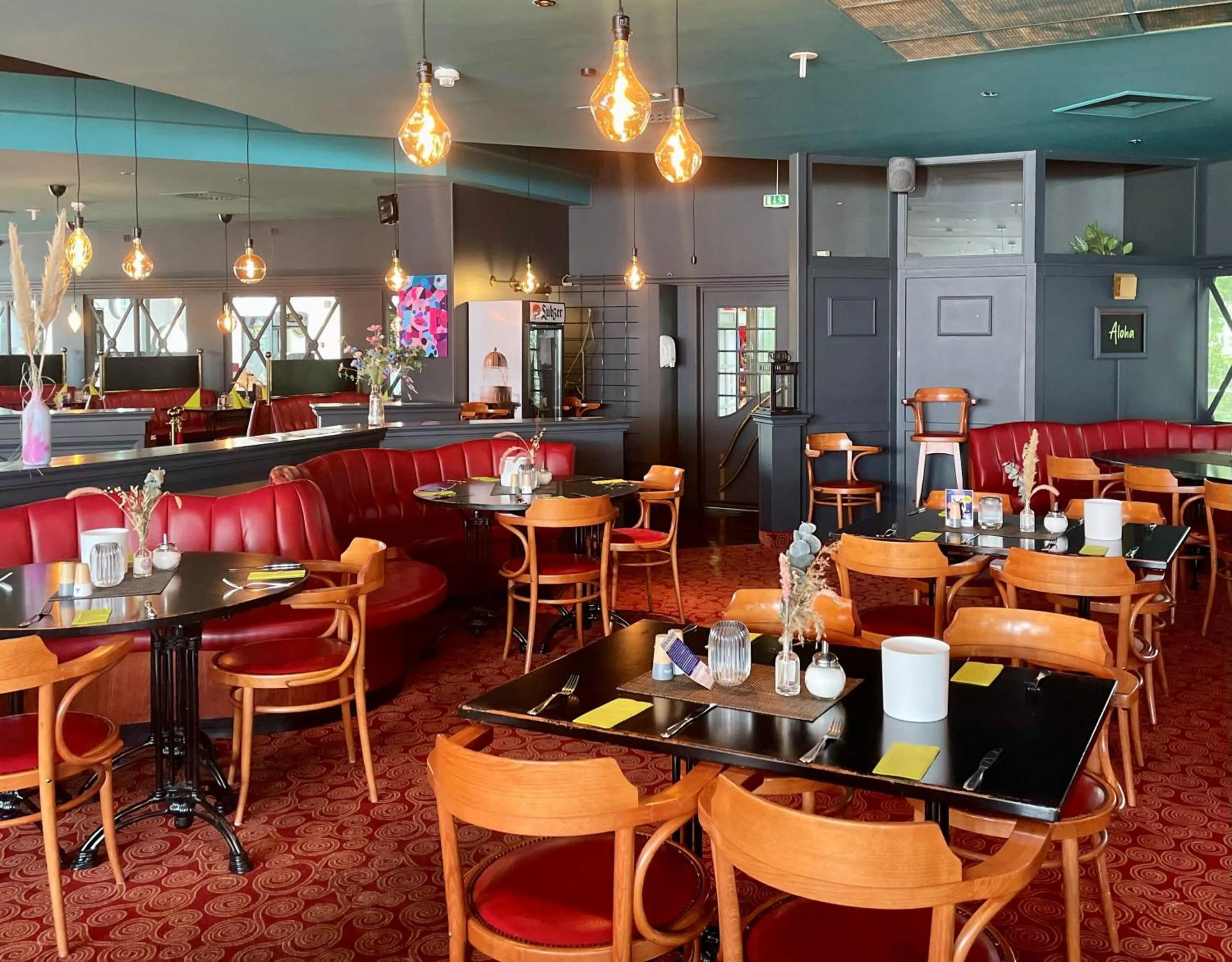 Restaurant/places to eat in Hotel Stadthafen Stade