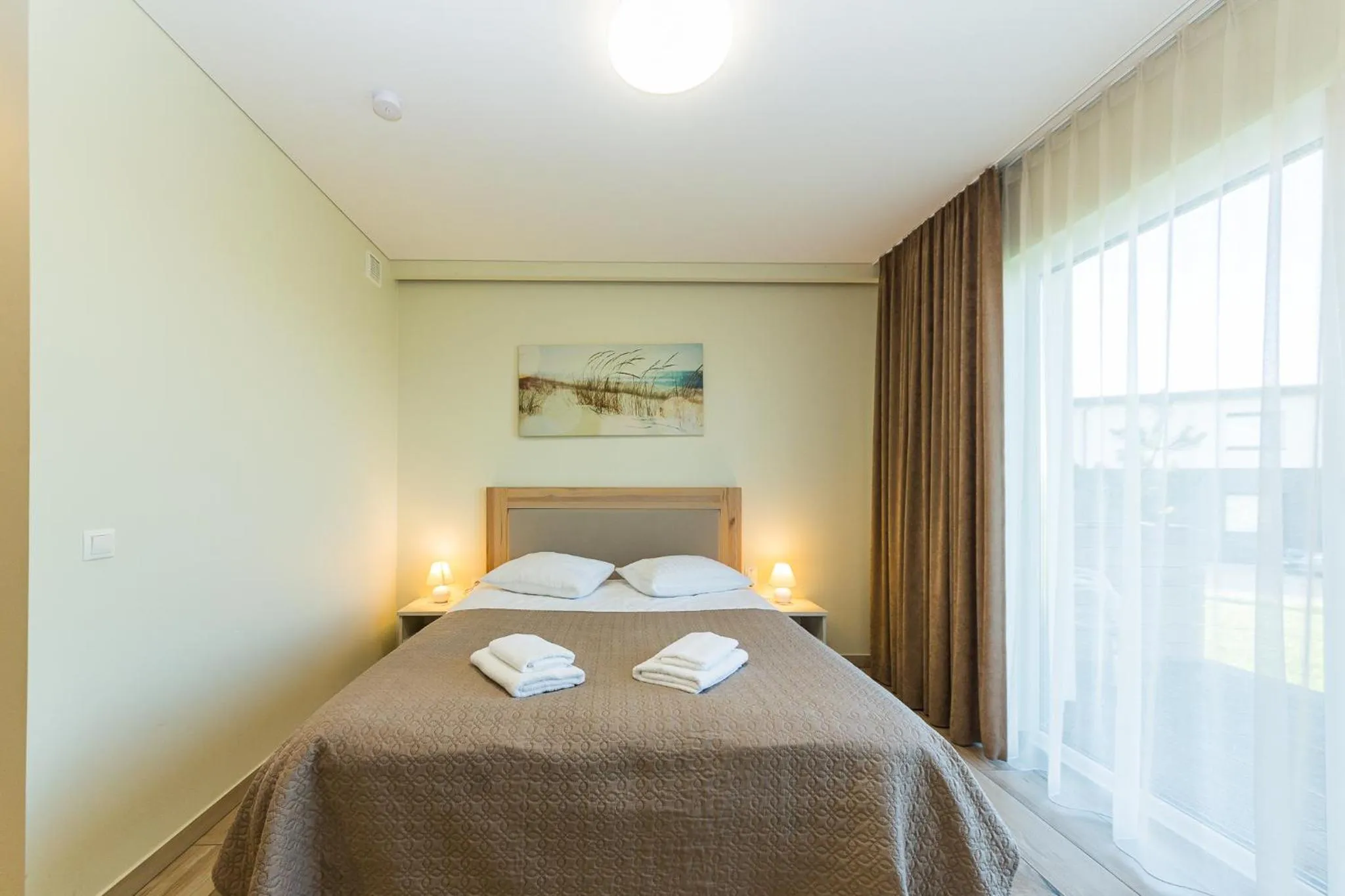 Bed in Motel Panorama