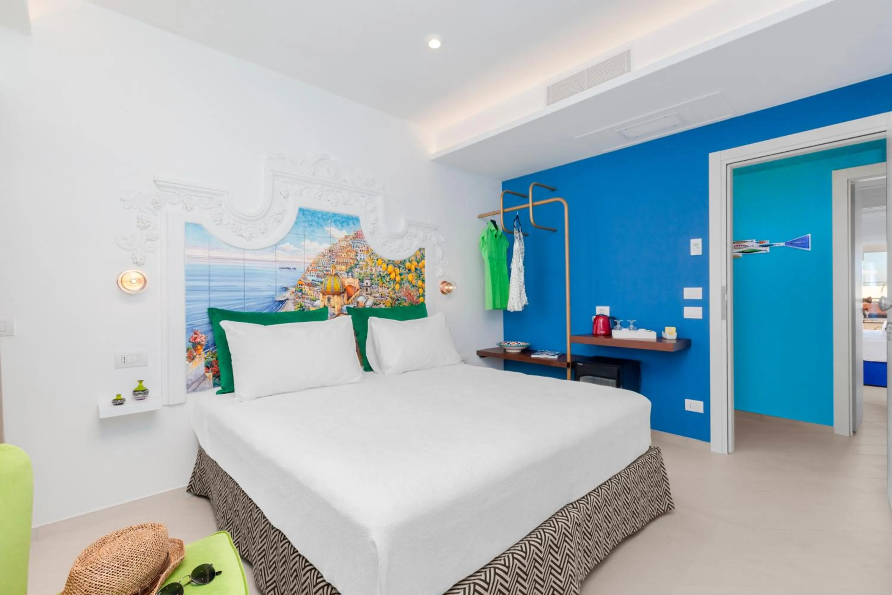 Photo of the whole room, Bed in Le Palme Sorrento