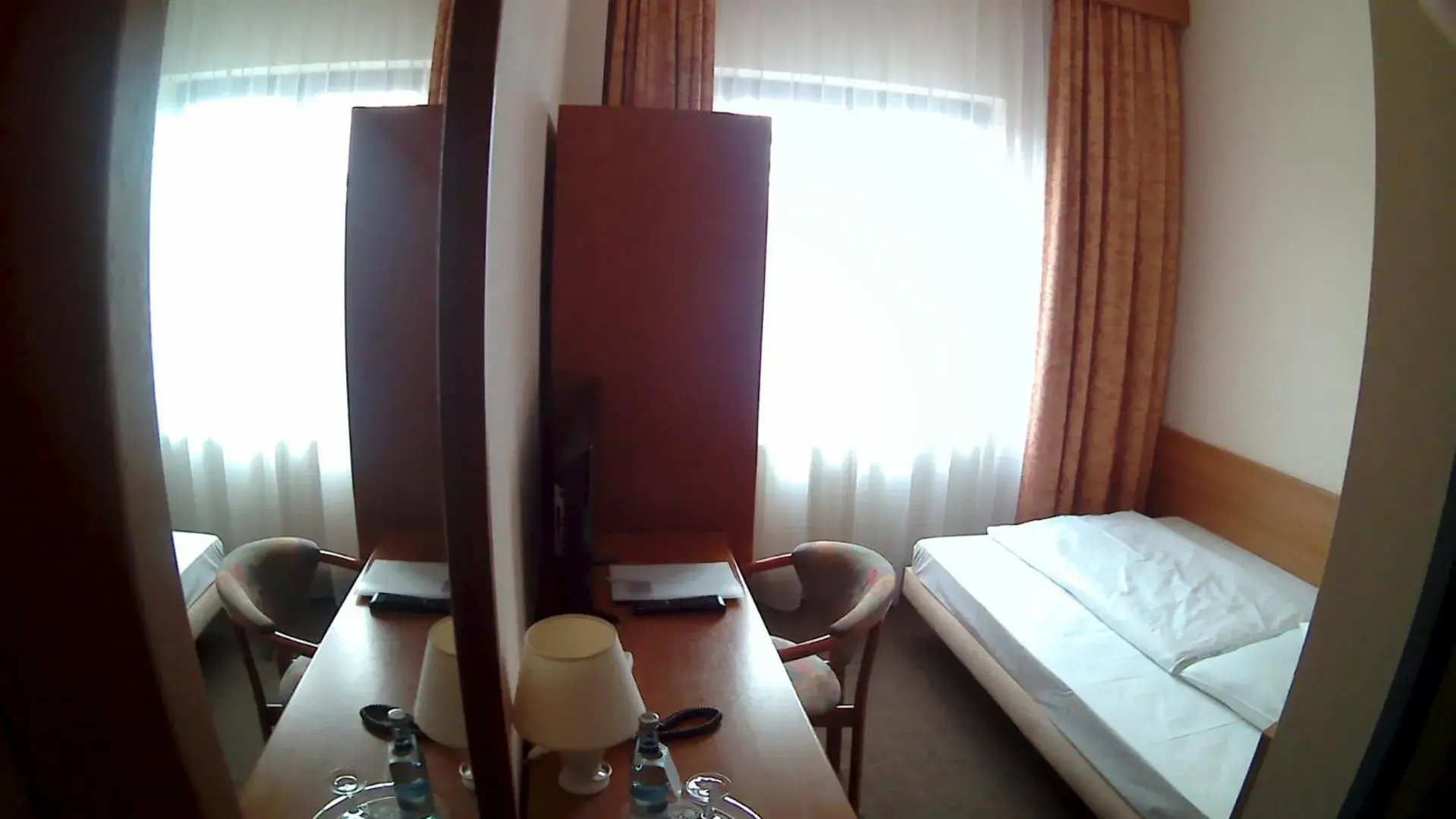 Single Room in Hotel Christinenhof garni - Bed & Breakfast Single Room in Hotel Christinenhof garni - Bed & Breakfast