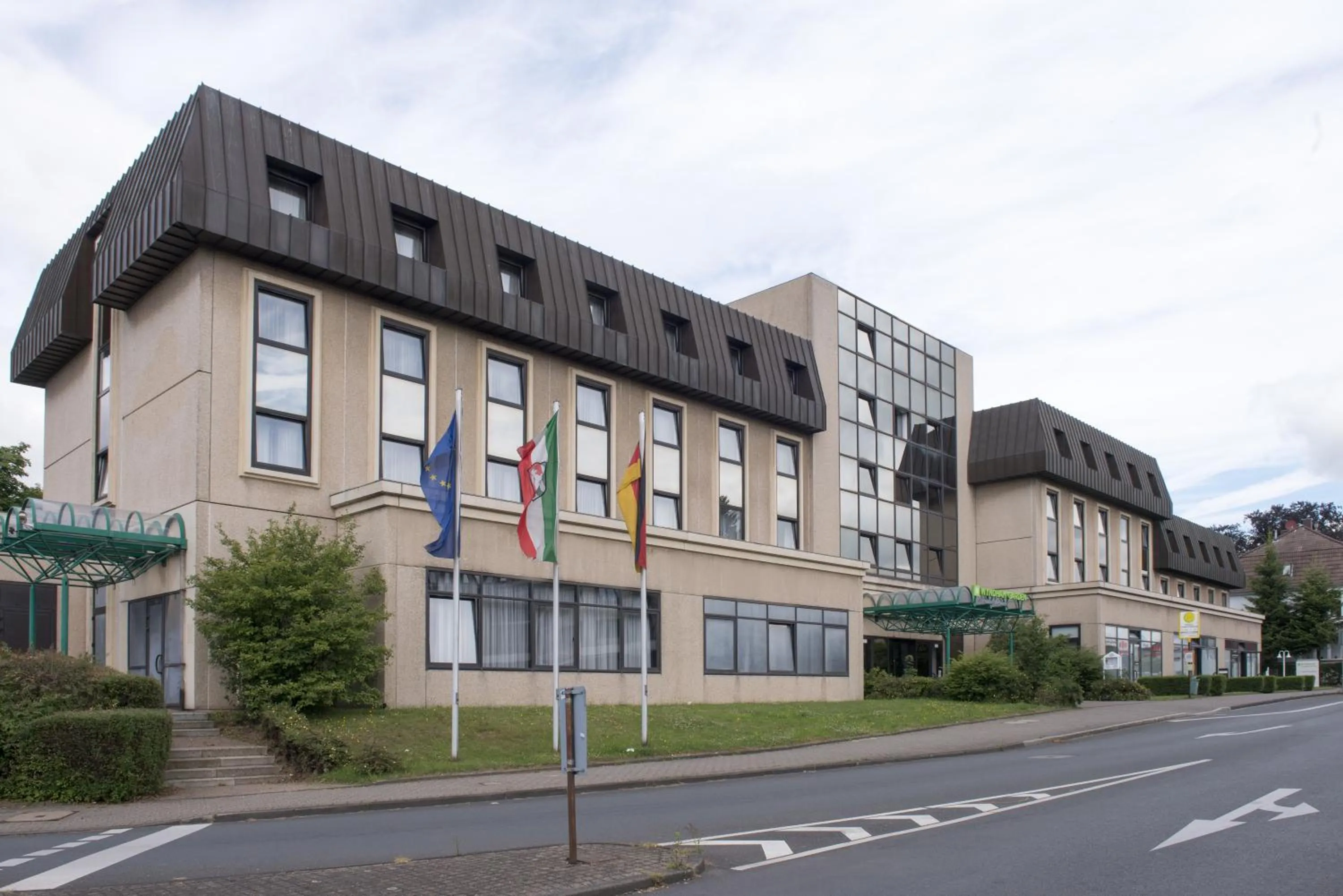 Facade/entrance in Wyndham Garden Duesseldorf Mettmann