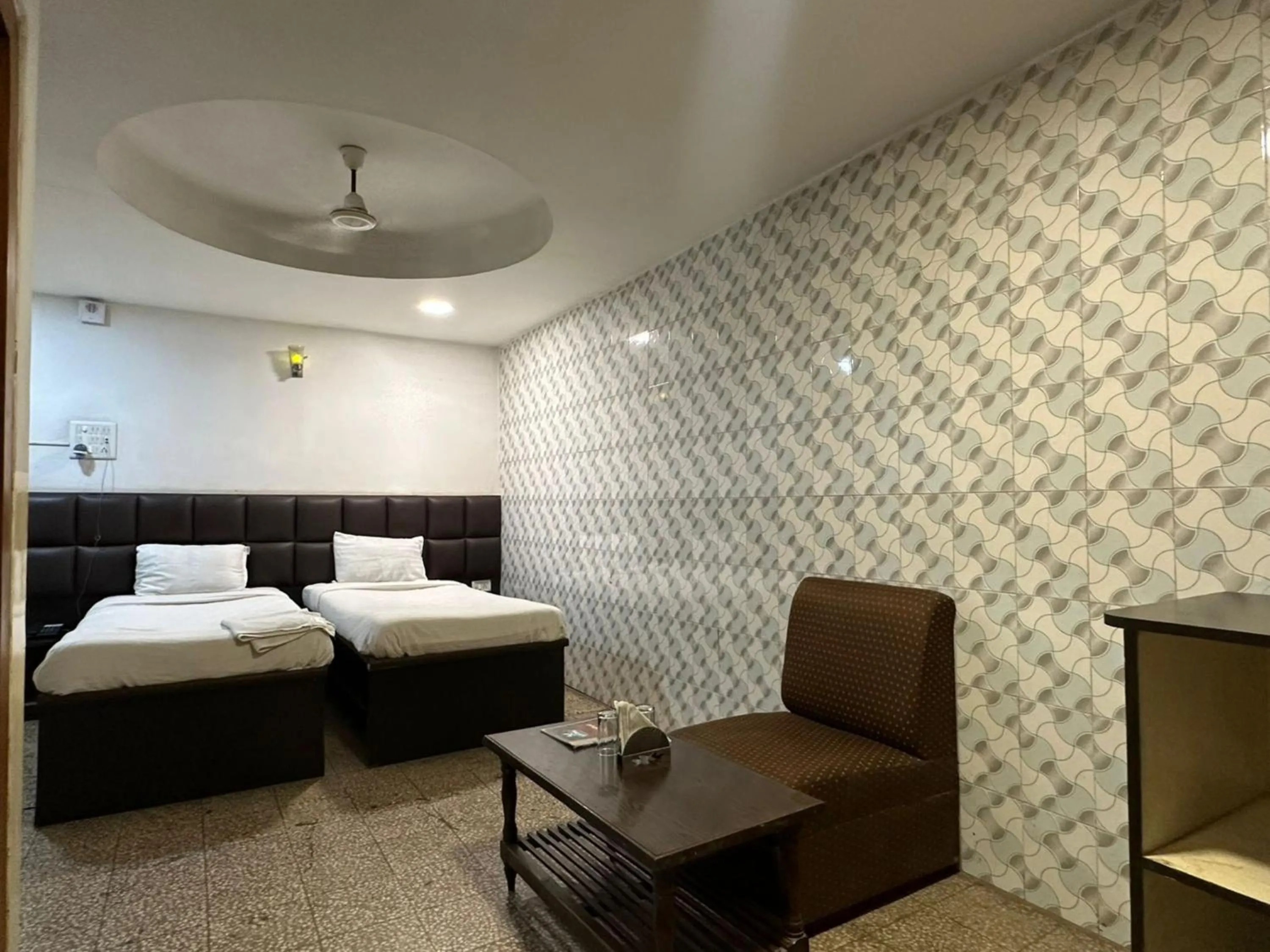 Bed in Hotel Deendayal