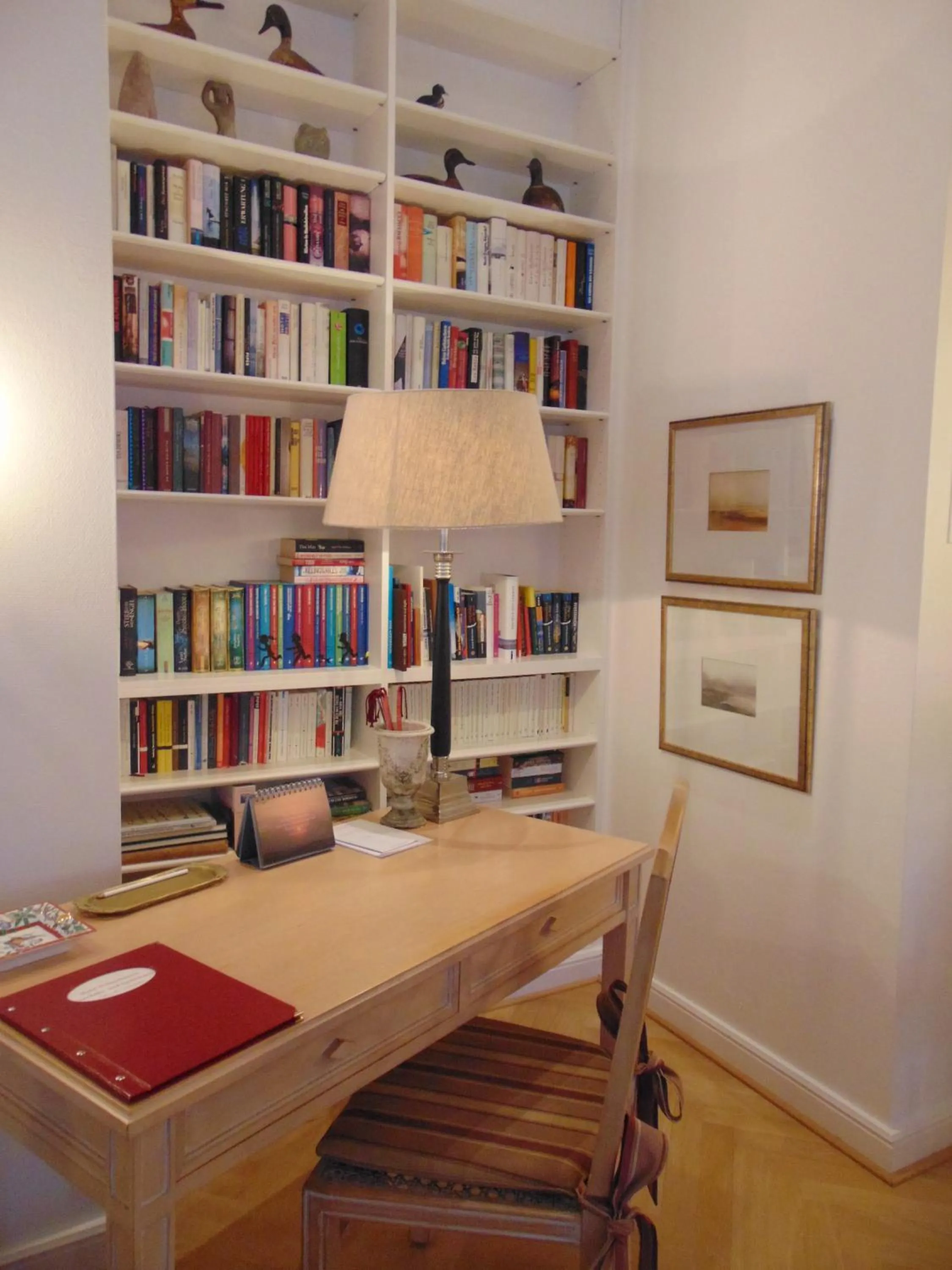 Library in Hotel Wünschmann