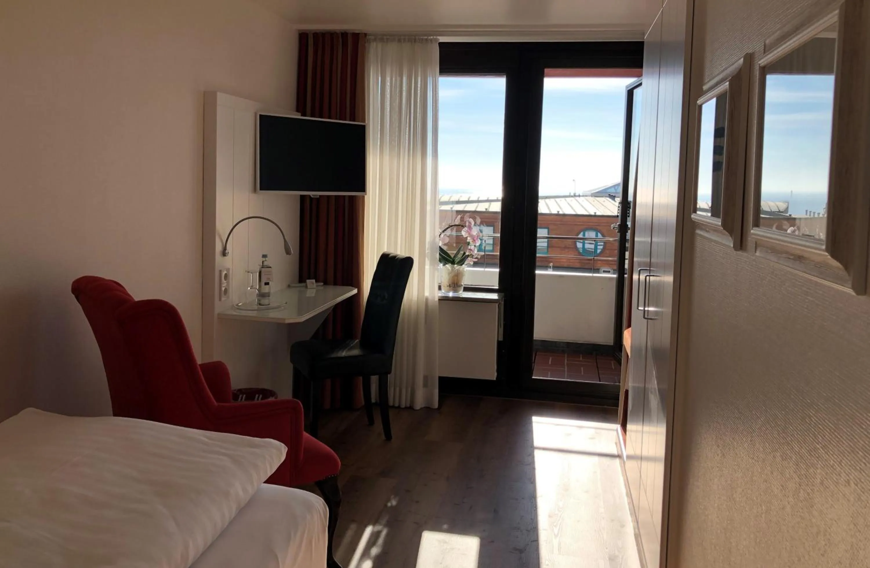 Photo of the whole room, Bed in Hotel Wünschmann