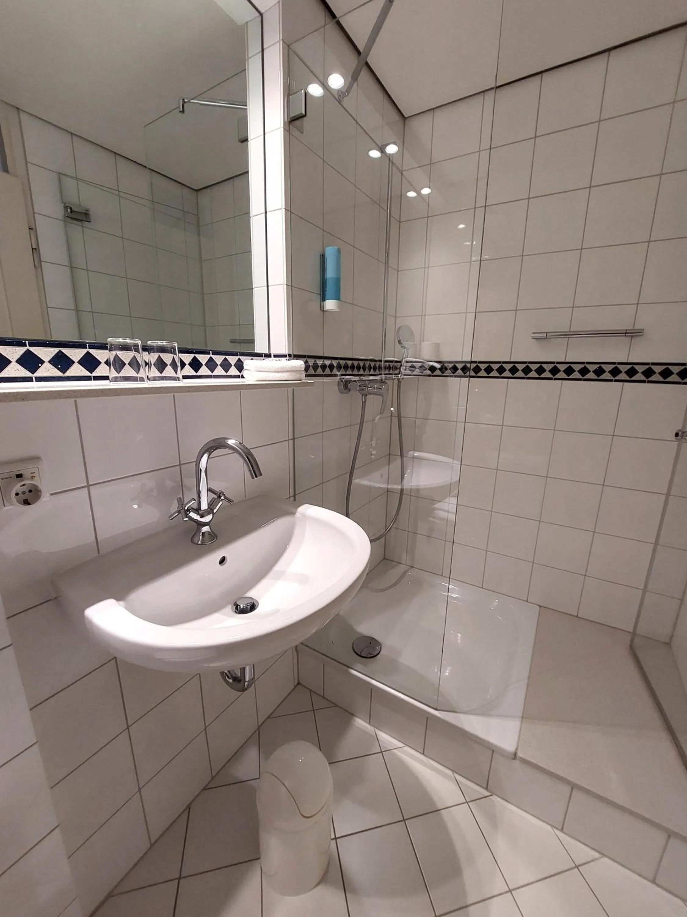 Shower in Hotel Wünschmann