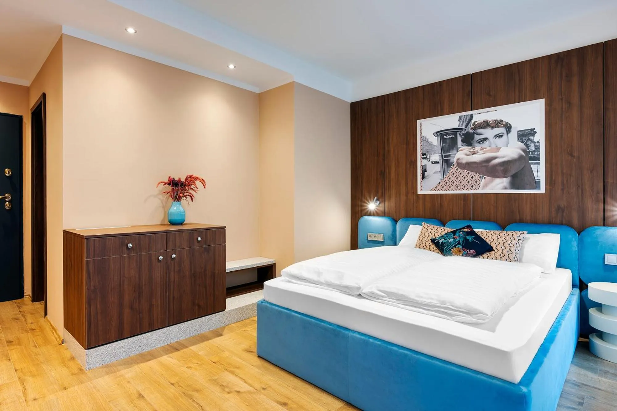 Toilet, Bed in SWU Magazine Rooms