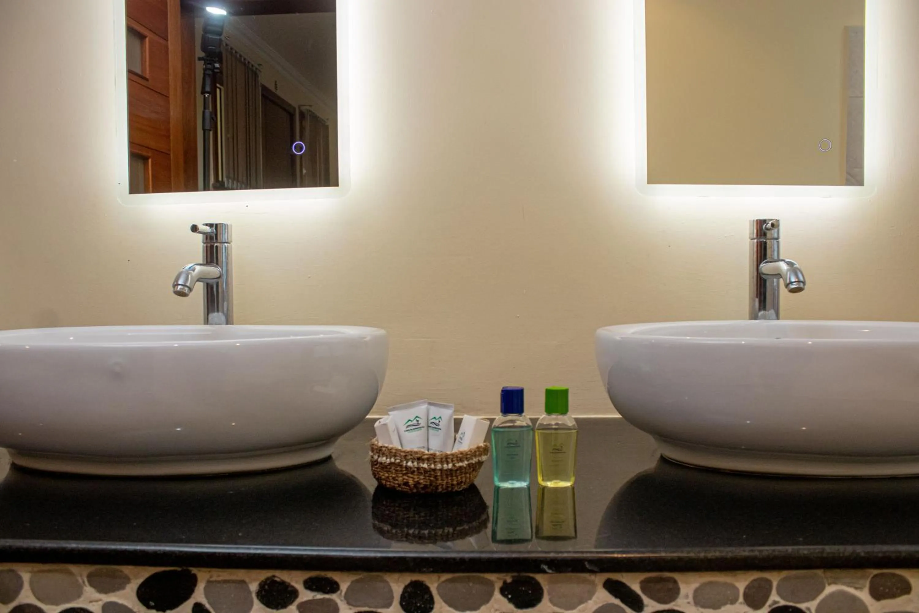 Bathroom in Lake Elementaita Mountain Lodge