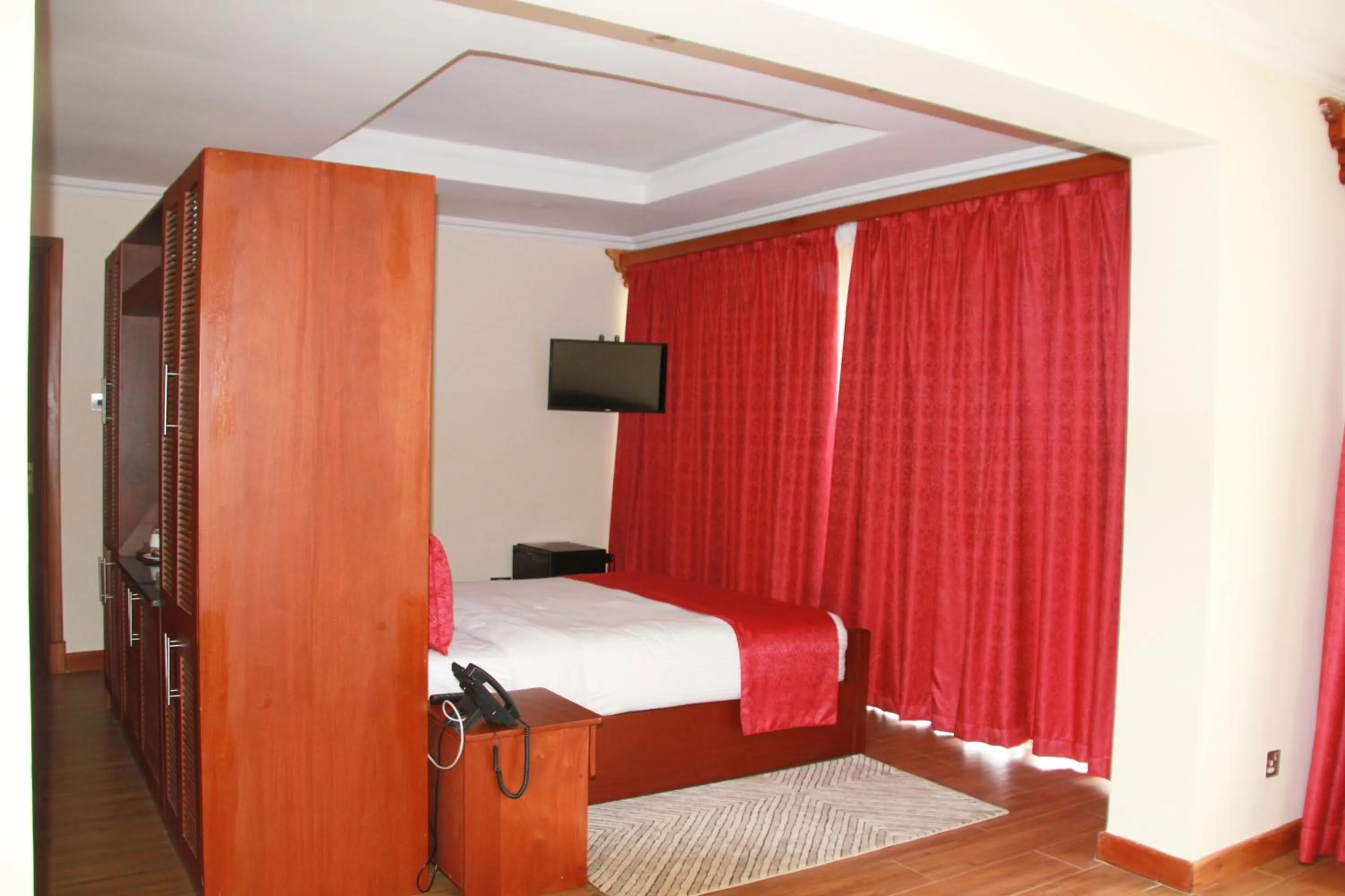 Bed in Lake Elementaita Mountain Lodge