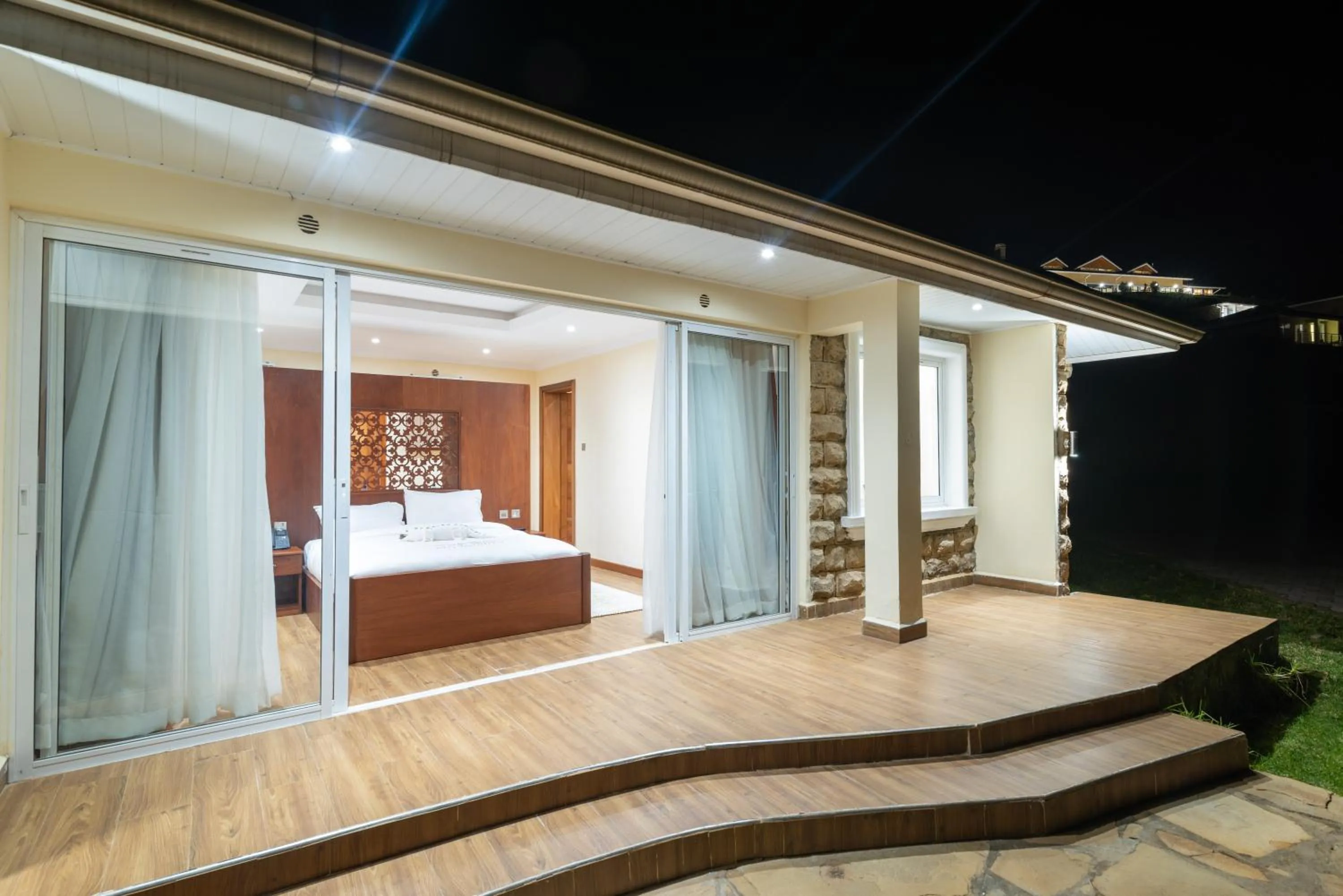 Property building, Bed in Lake Elementaita Mountain Lodge