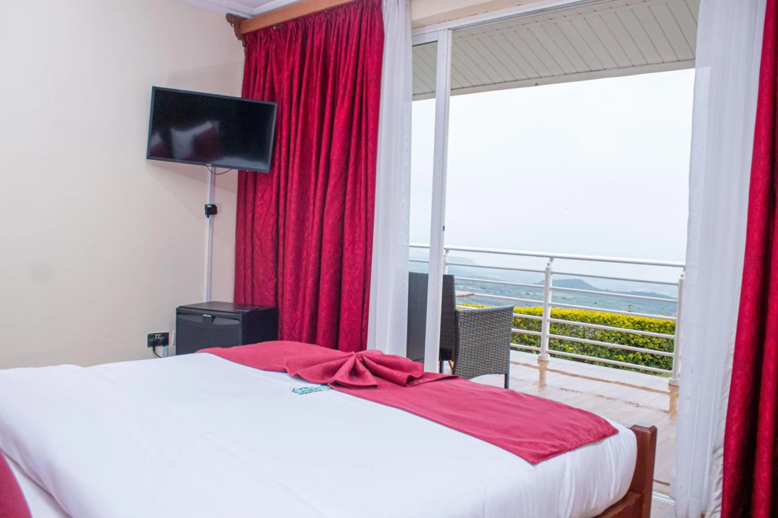 Bed in Lake Elementaita Mountain Lodge