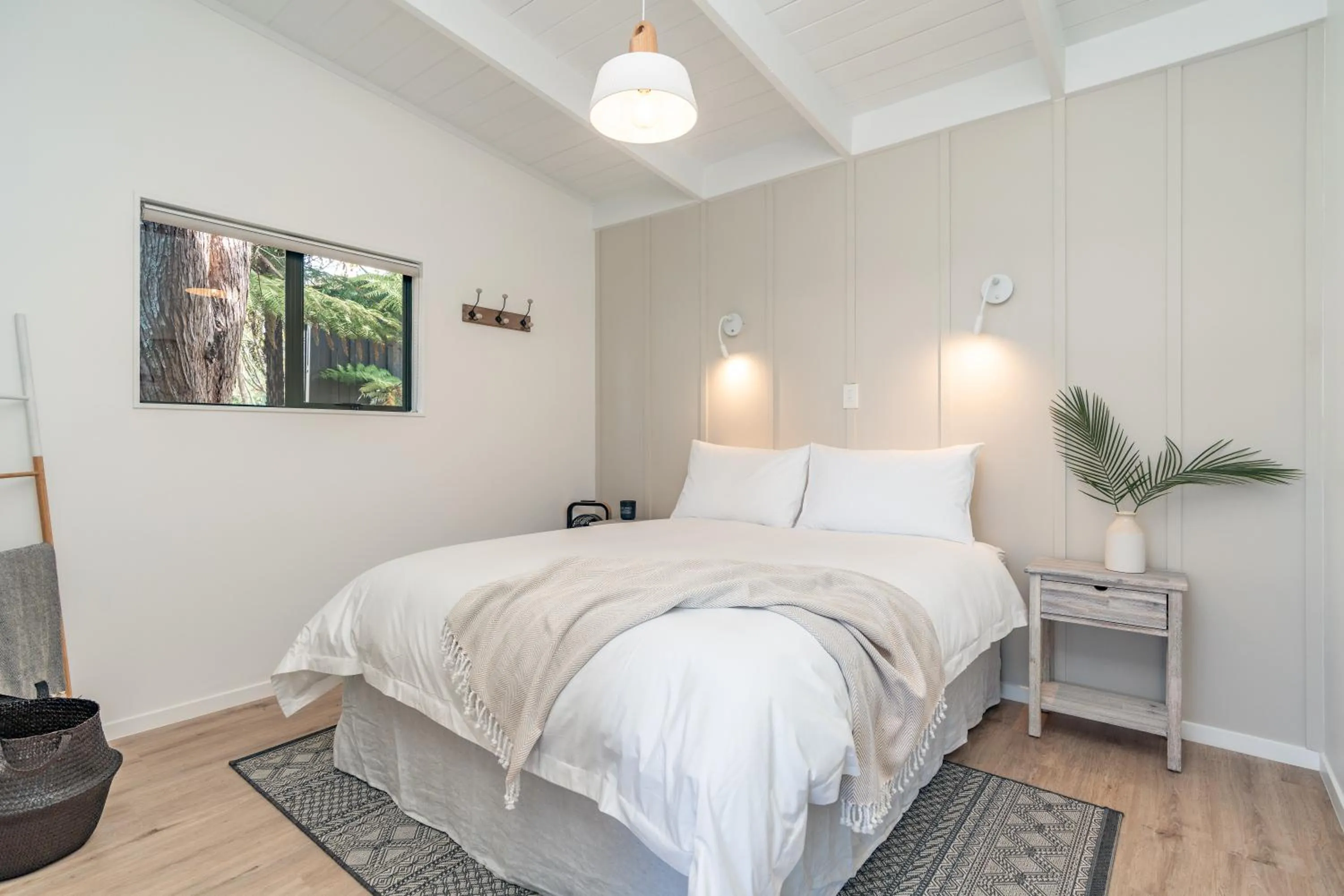 Bedroom, Bed in Tui & Nikau Cabins