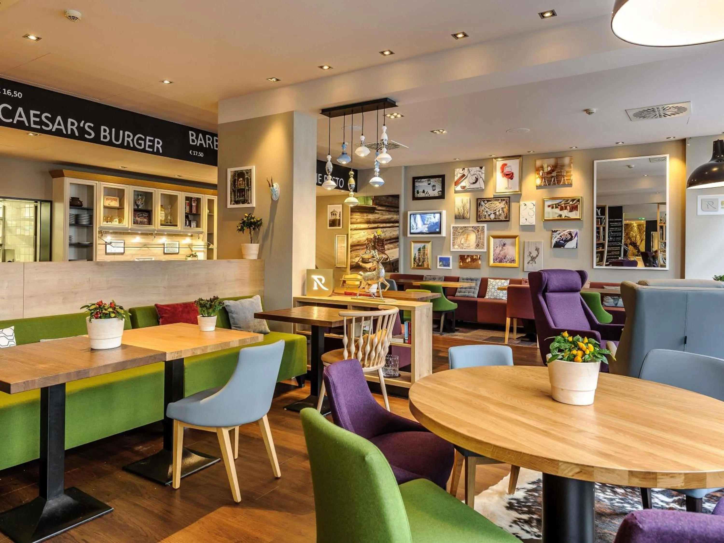 Restaurant/places to eat in Mercure München City Center