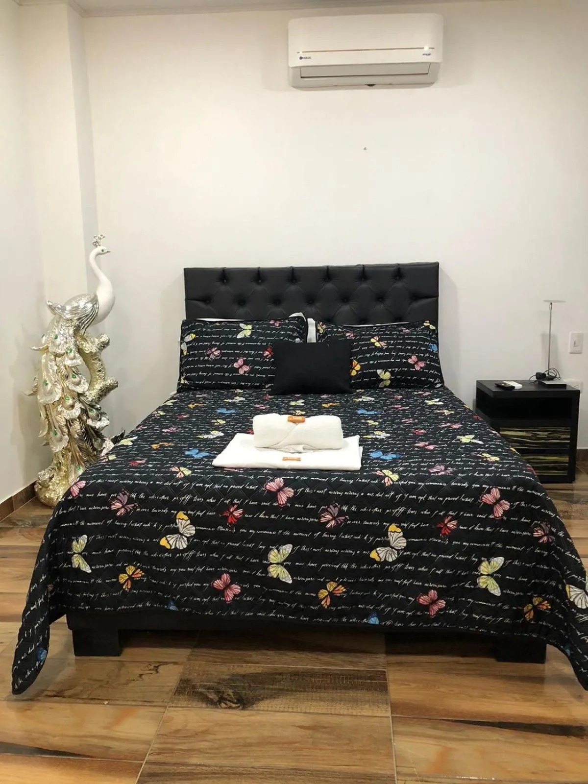 Bedroom, Bed in Hotel Real del Valle