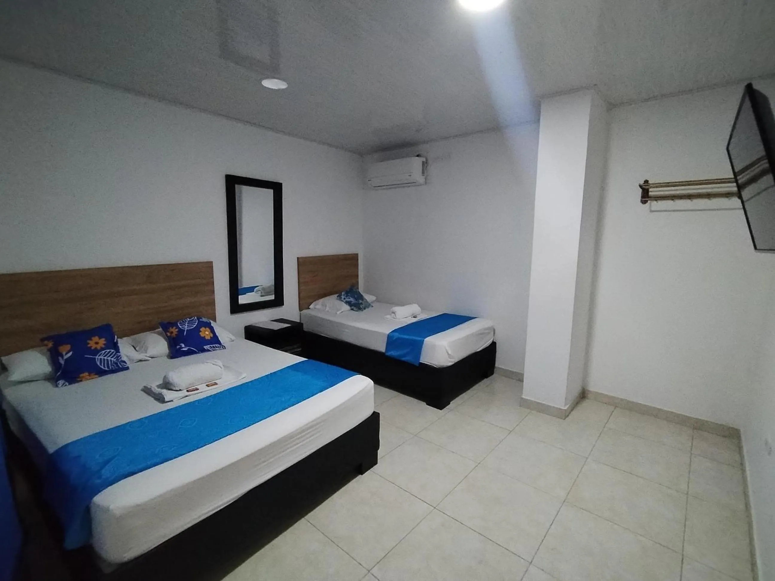 Bedroom, Bed in Hotel Real del Valle