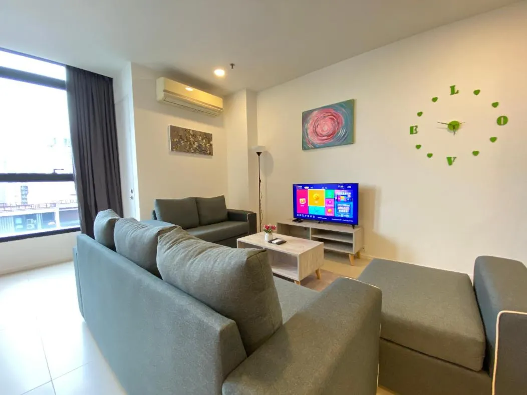 ARCORIS, MONT KIARA by MK HOME