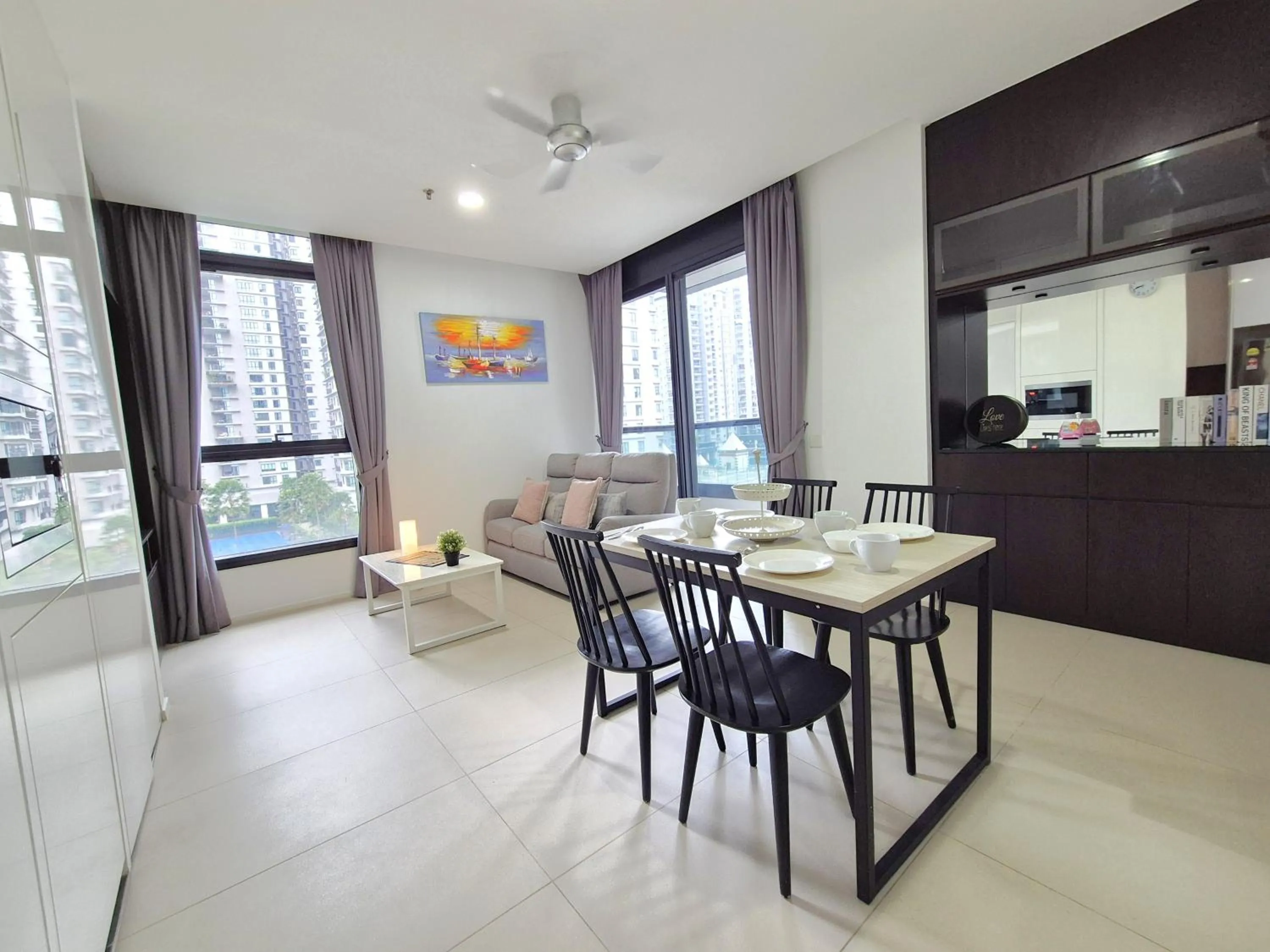 ARCORIS, MONT KIARA by MK HOME